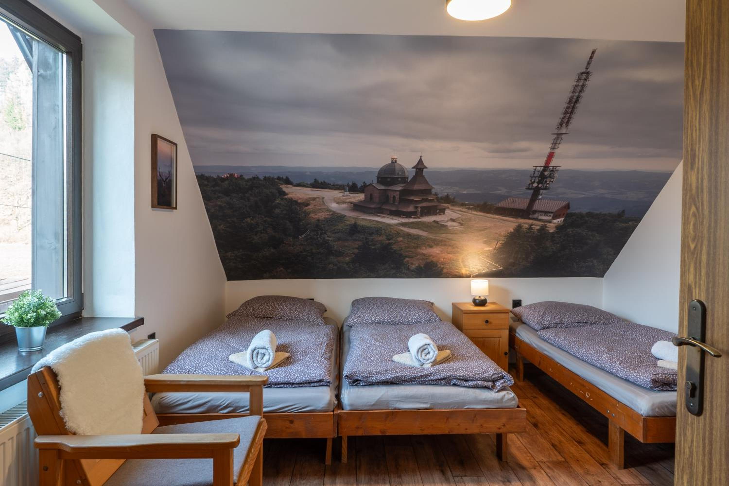 Triple Room with Private Bathroom photo 1