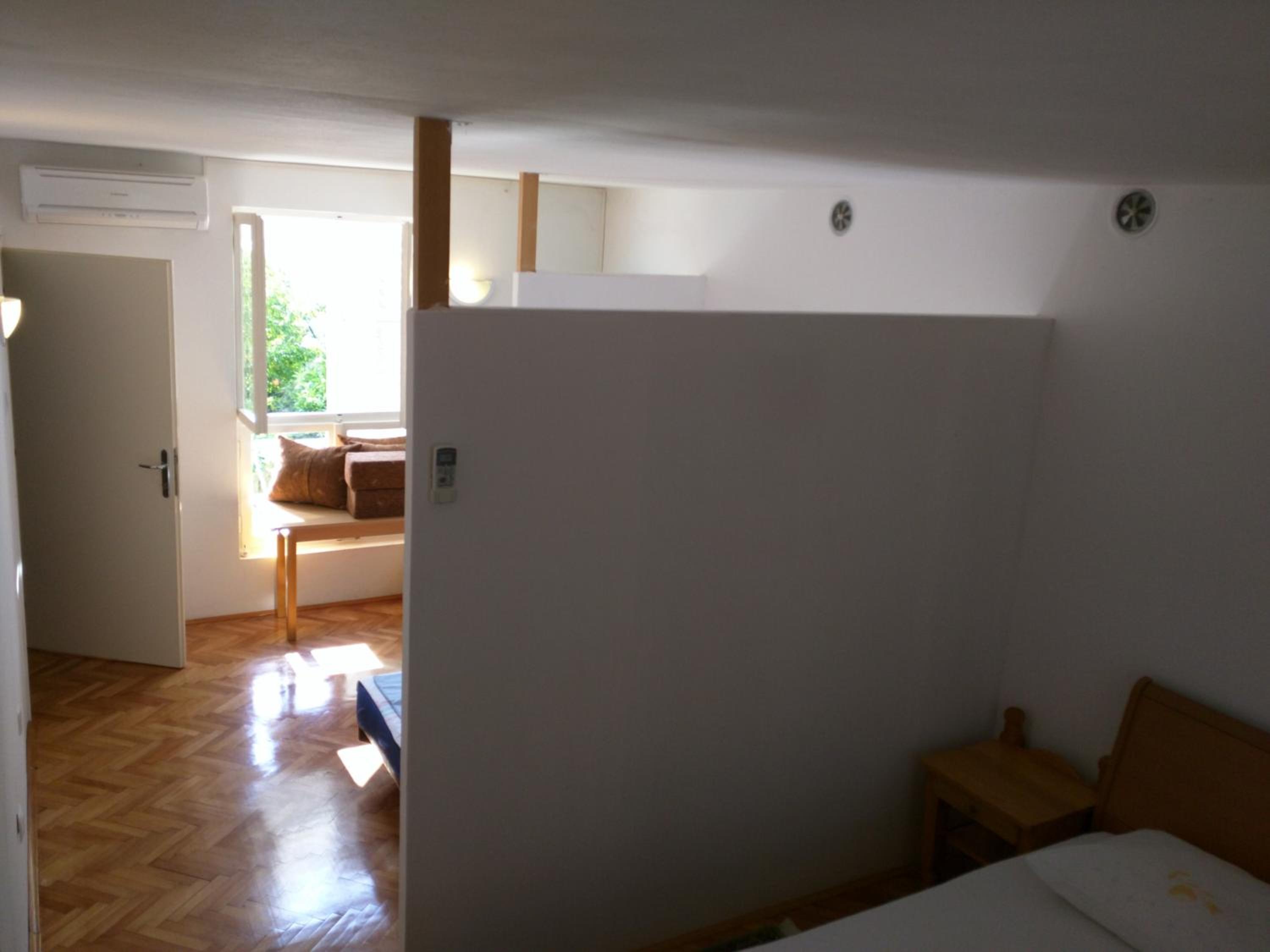 Apartment with Garden View