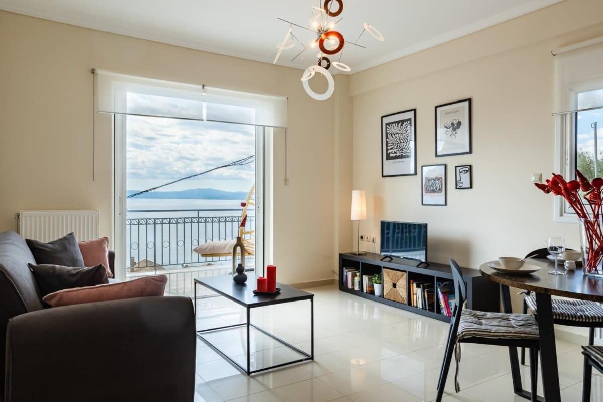 Apartment with Sea View photo 2