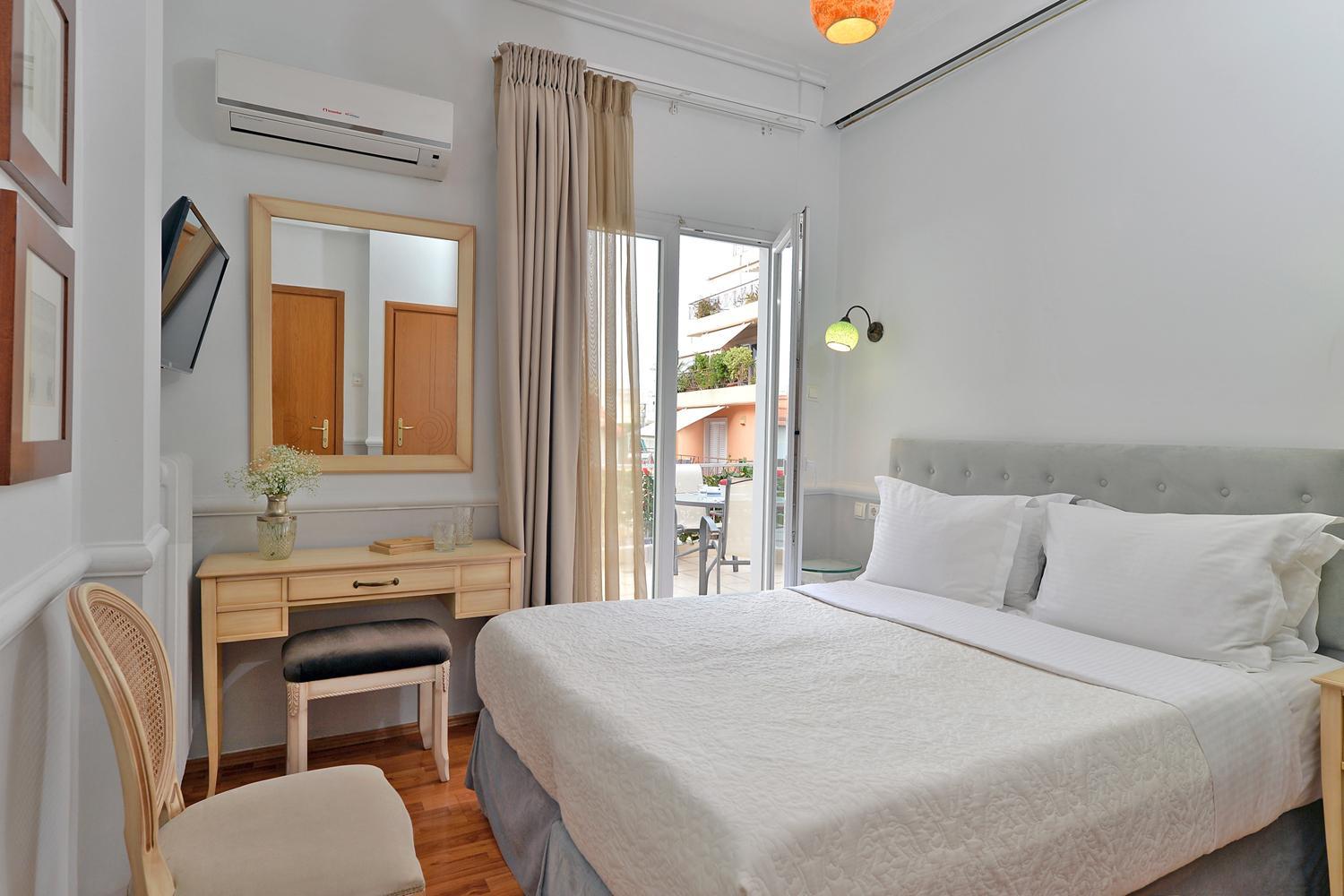Superior Double Room with Balcony photo 3