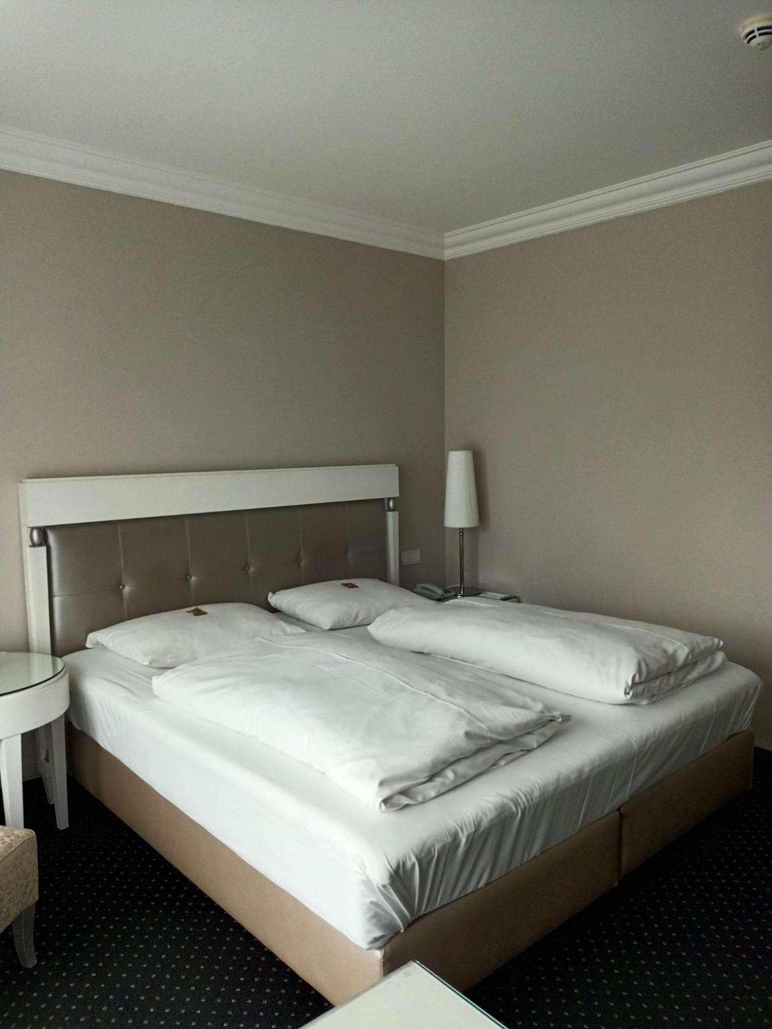 Deluxe Double Room - Photo 7