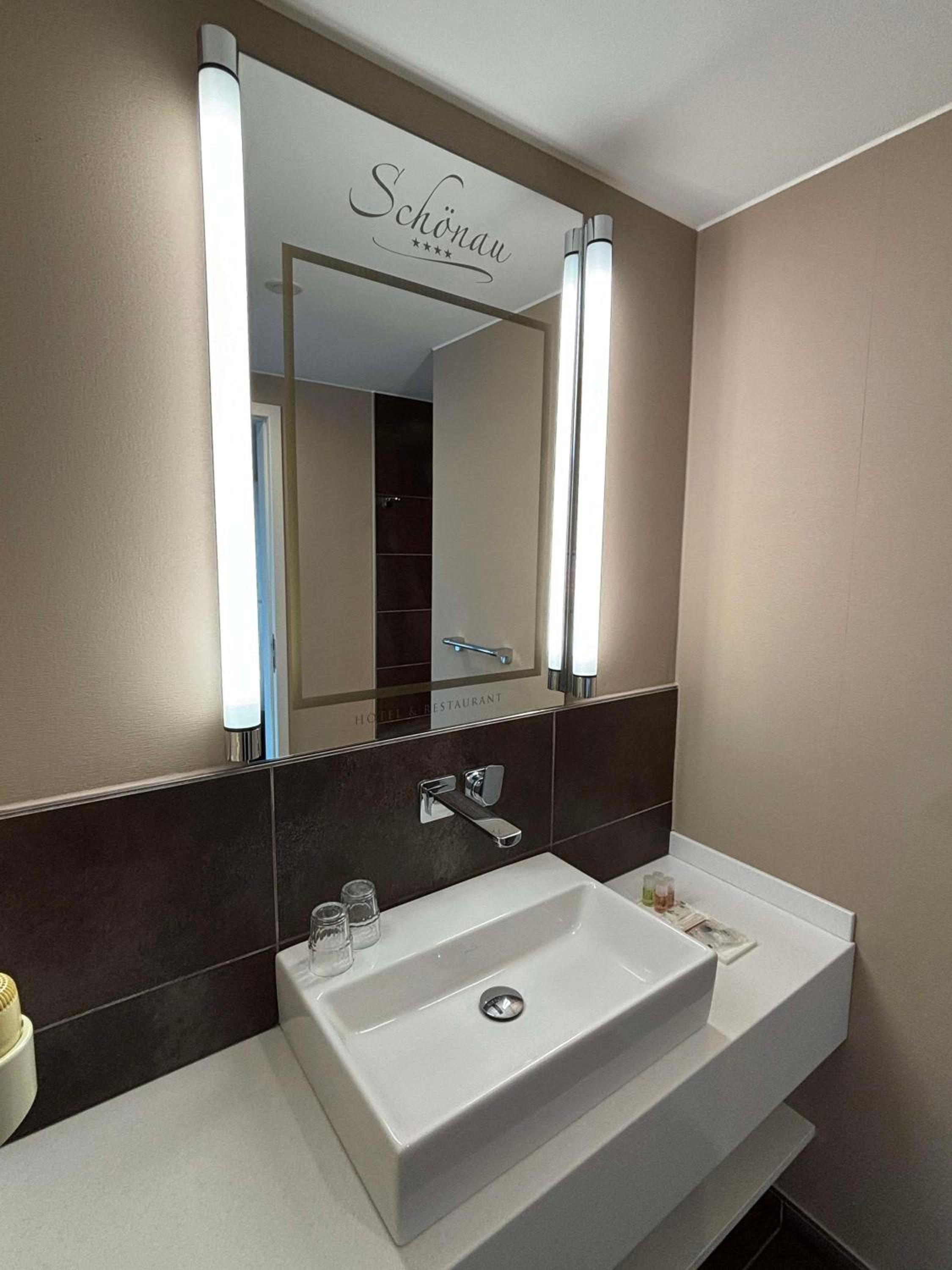 Deluxe Double Room - Photo 6