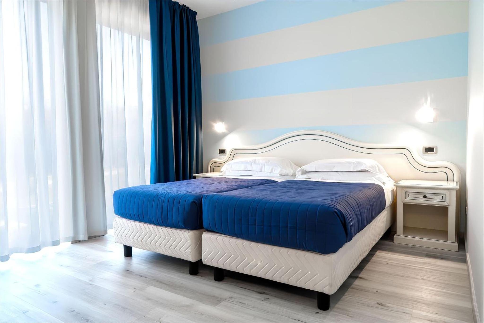 Double or Twin Room photo 2