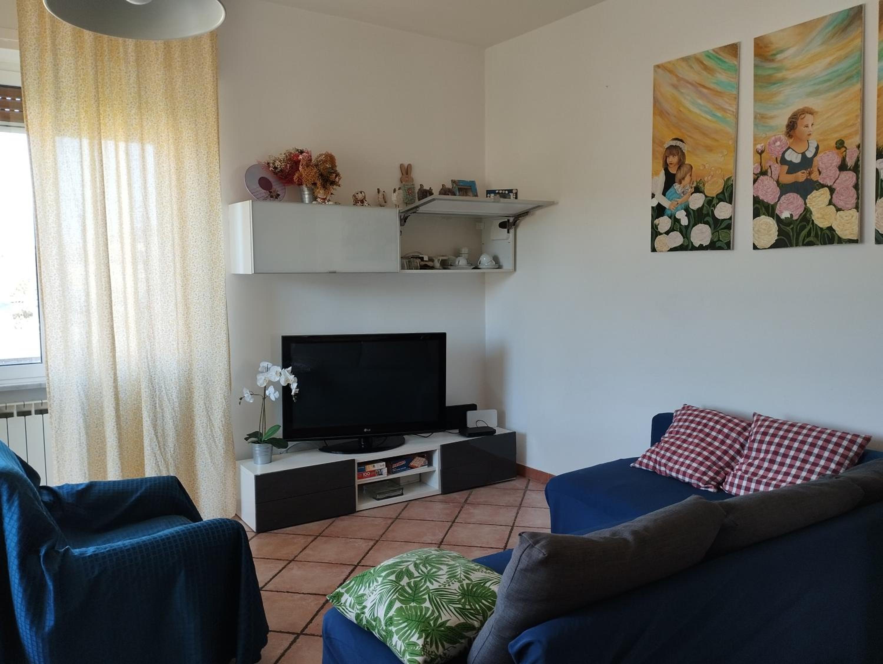 Apartment with Balcony photo 1