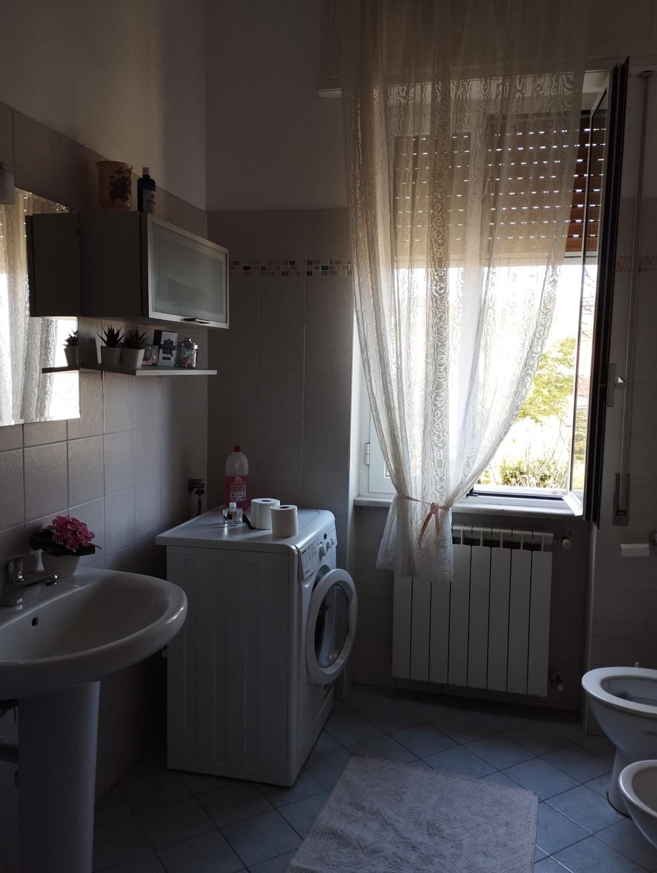 Apartment with Balcony photo 2