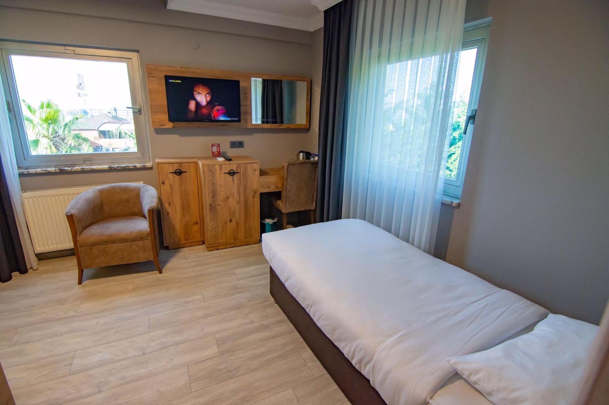 Deluxe Suite photo 1