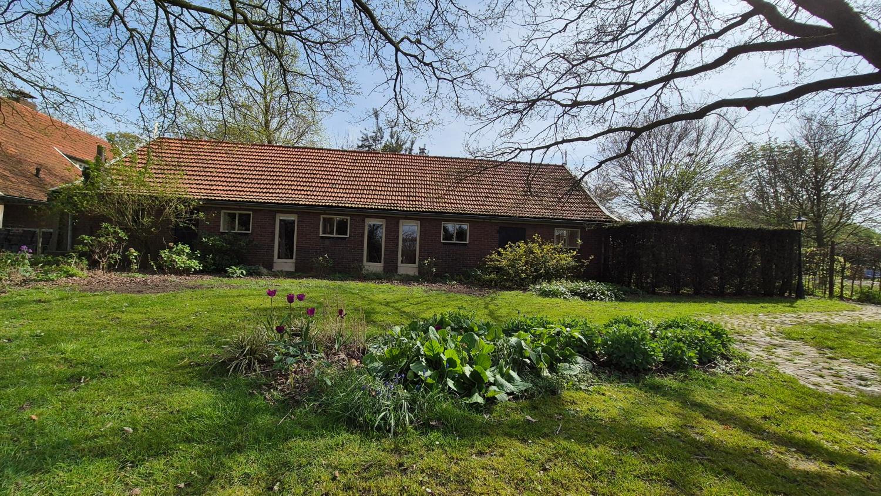 Three-Bedroom House photo 2