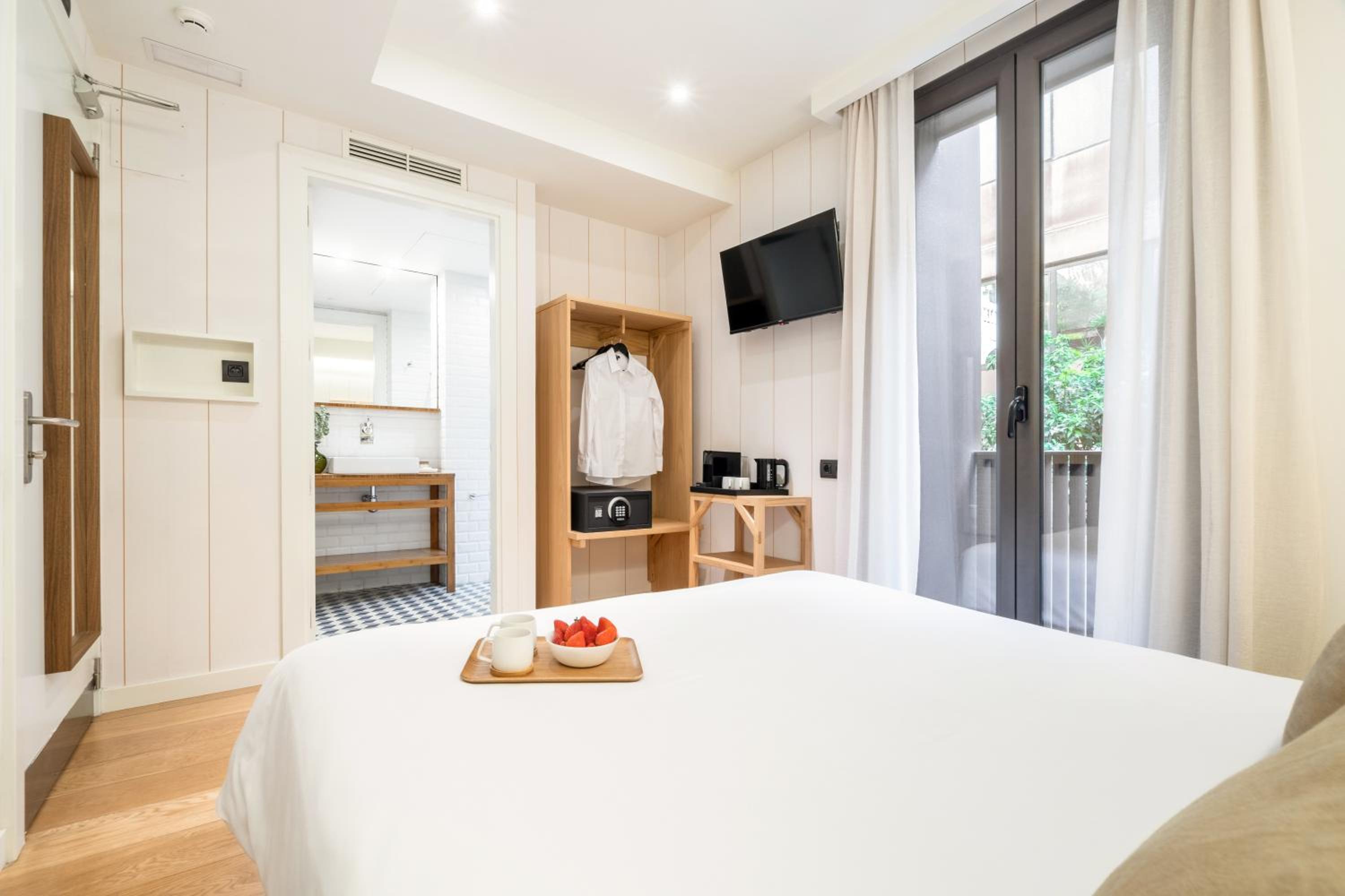 Double or Twin Room photo 2