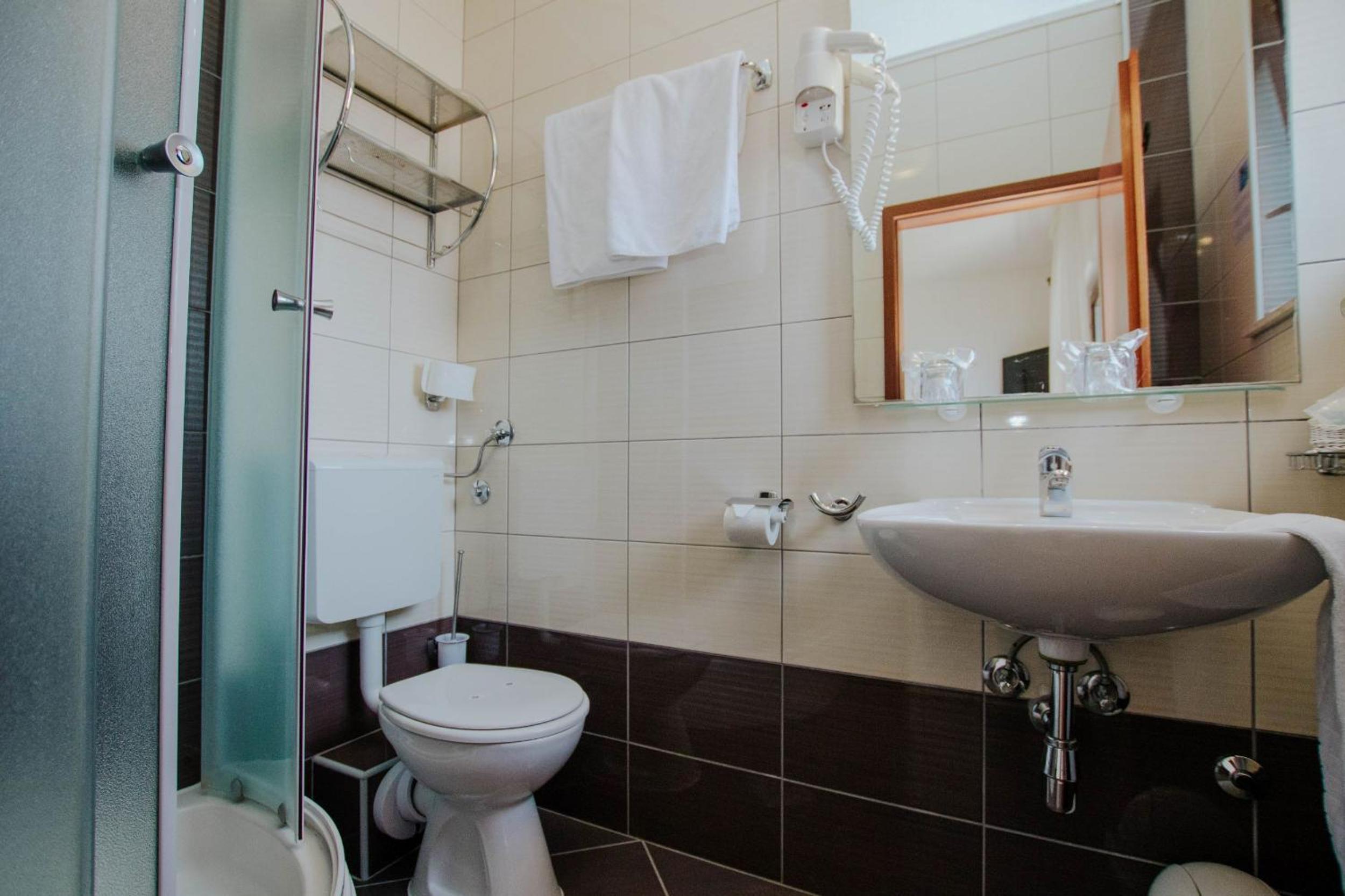 Triple Room with Balcony and Sea View - Photo 2