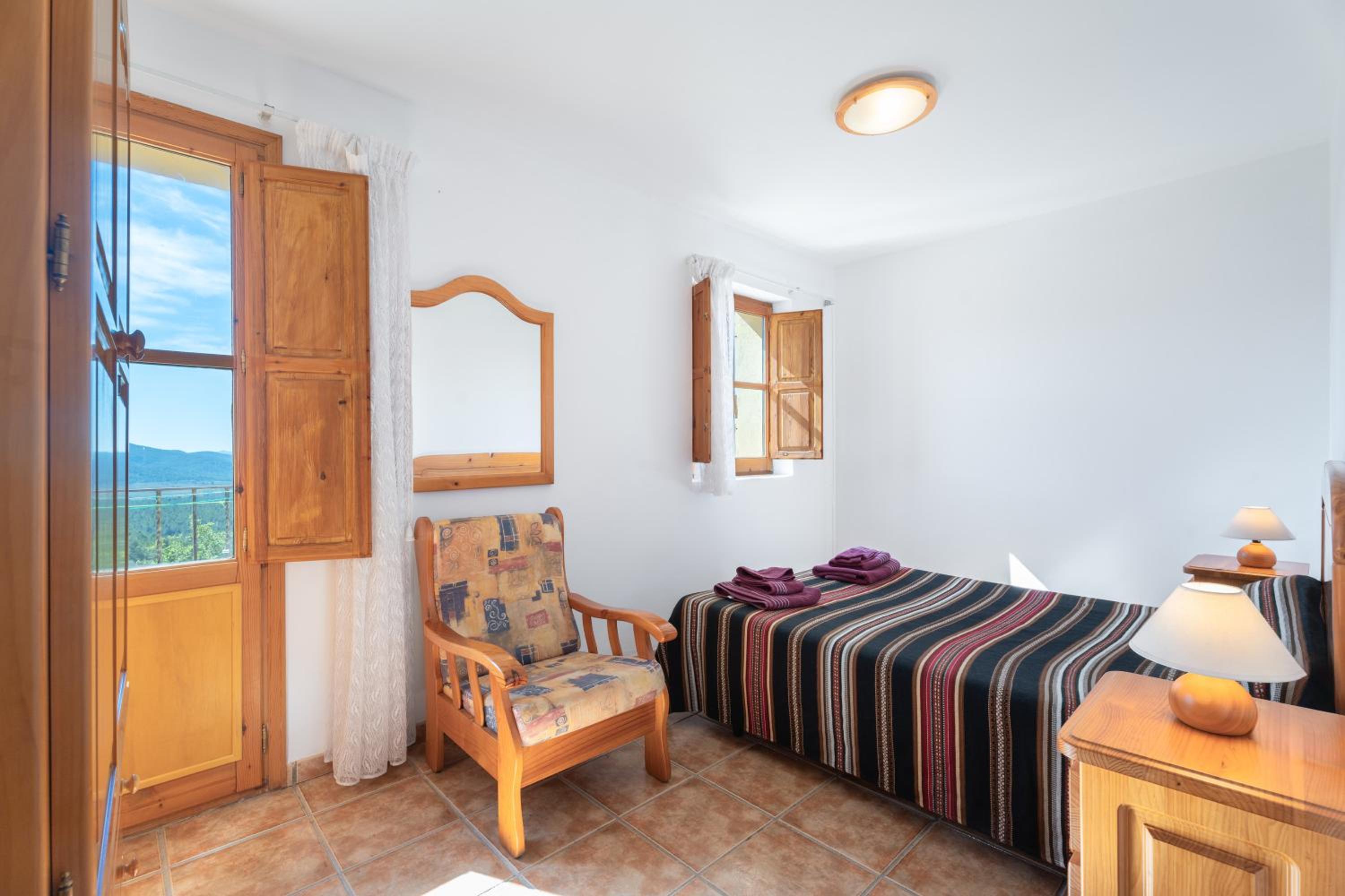 Three-Bedroom Premium Apartment with Balcony photo 2
