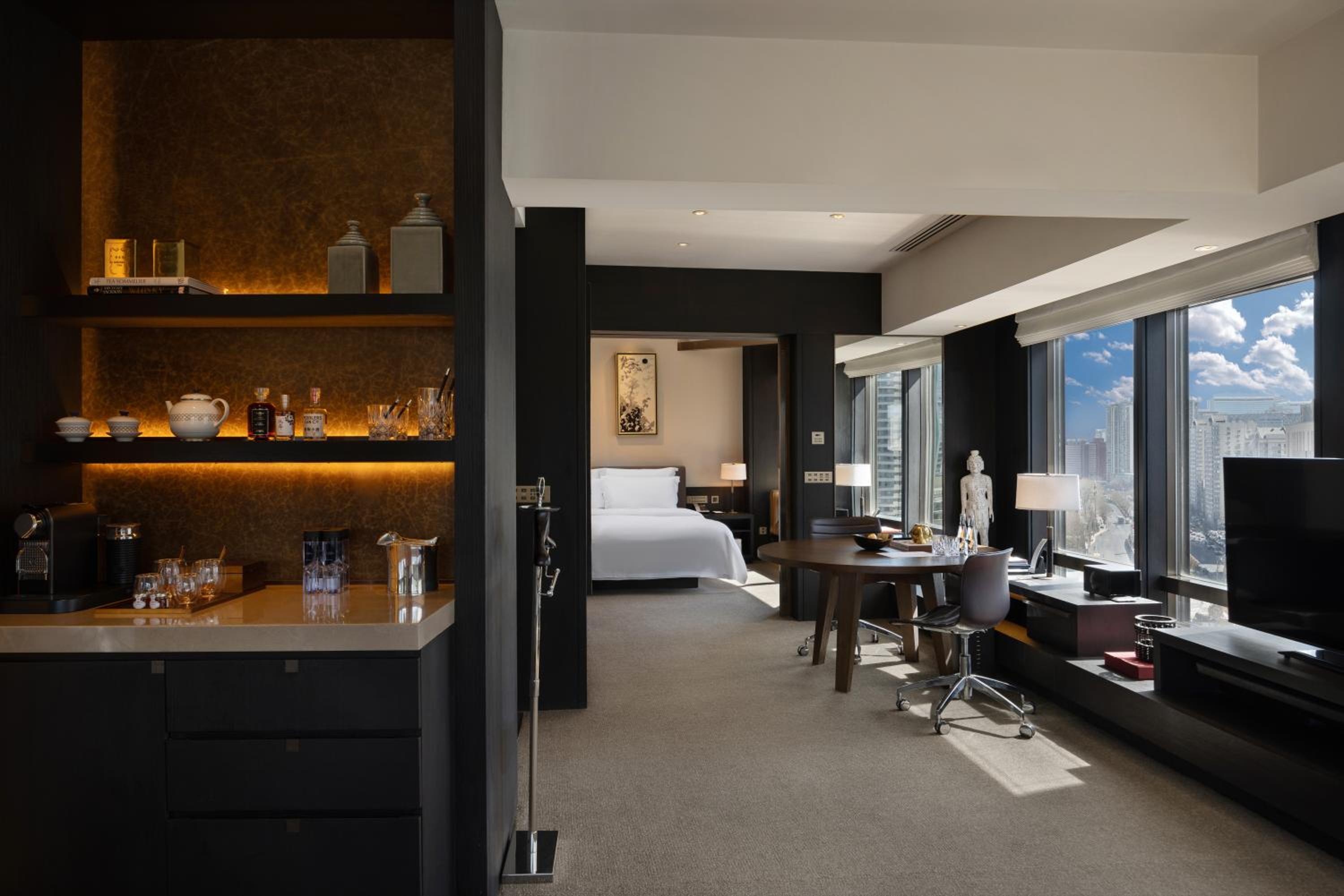 Manor Suite (Afternoon Tea + Soft Drink)