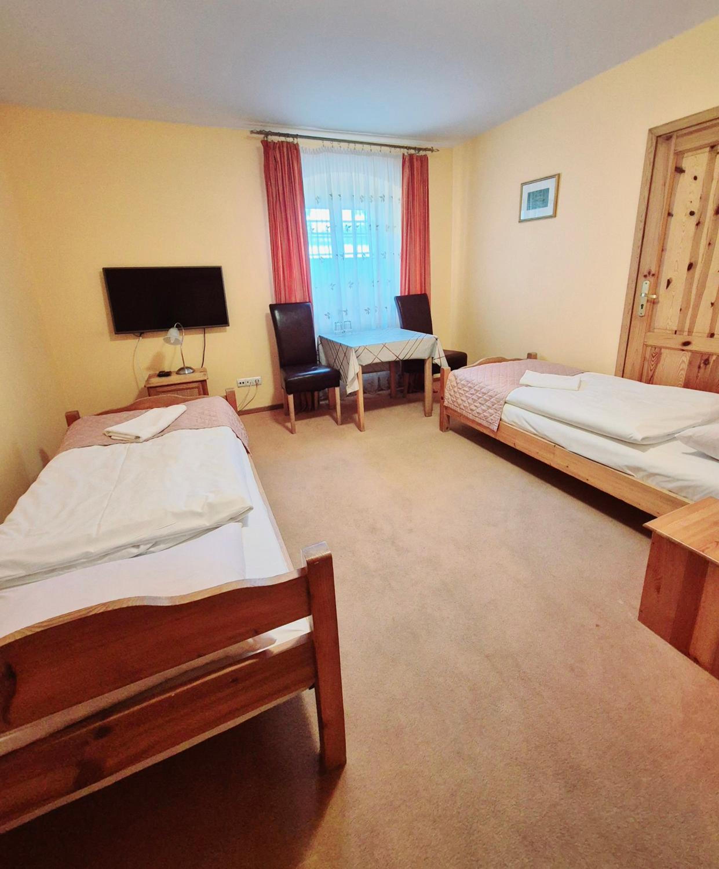 Budget Double Room photo 1