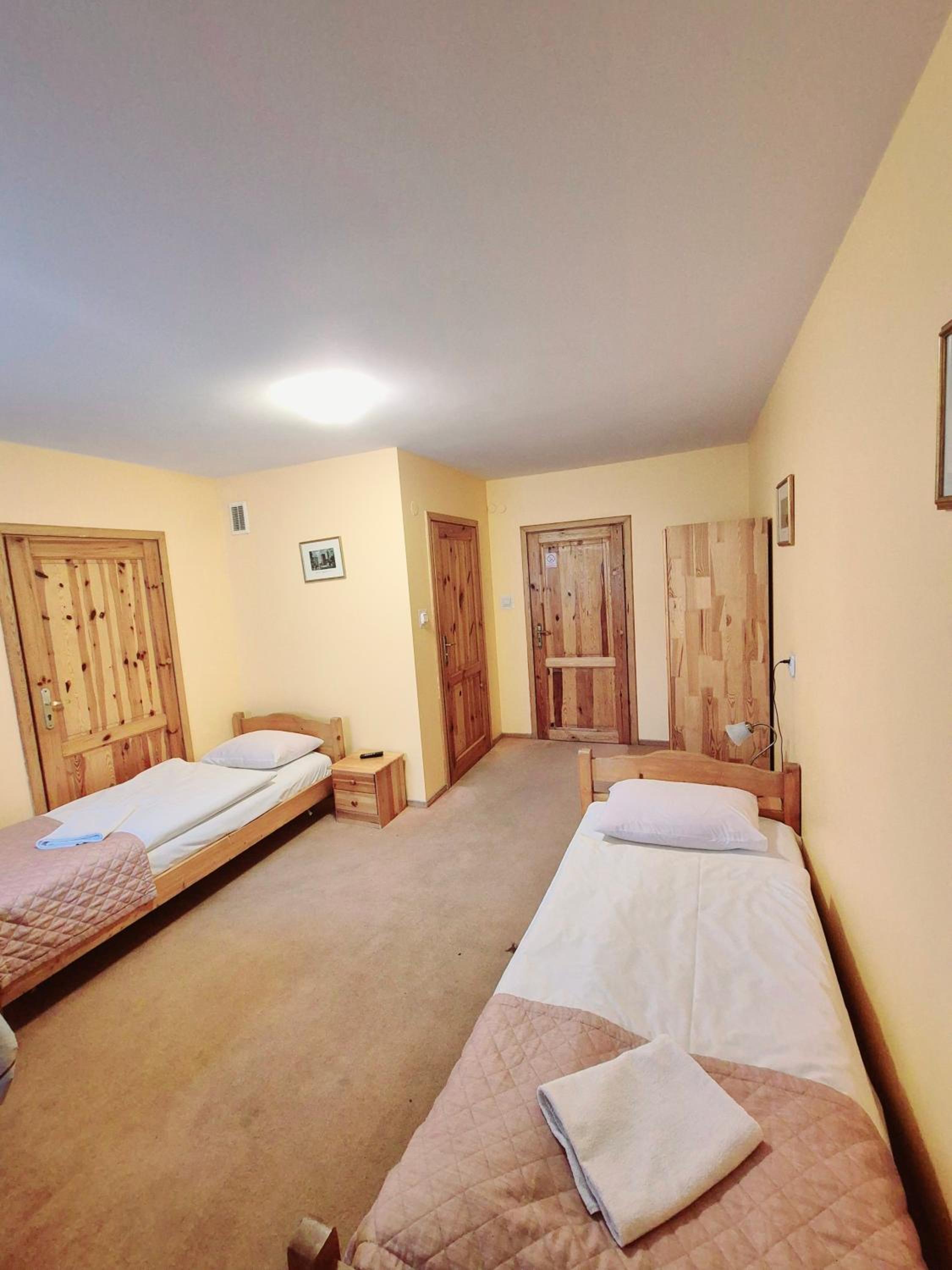 Budget Double Room photo 2