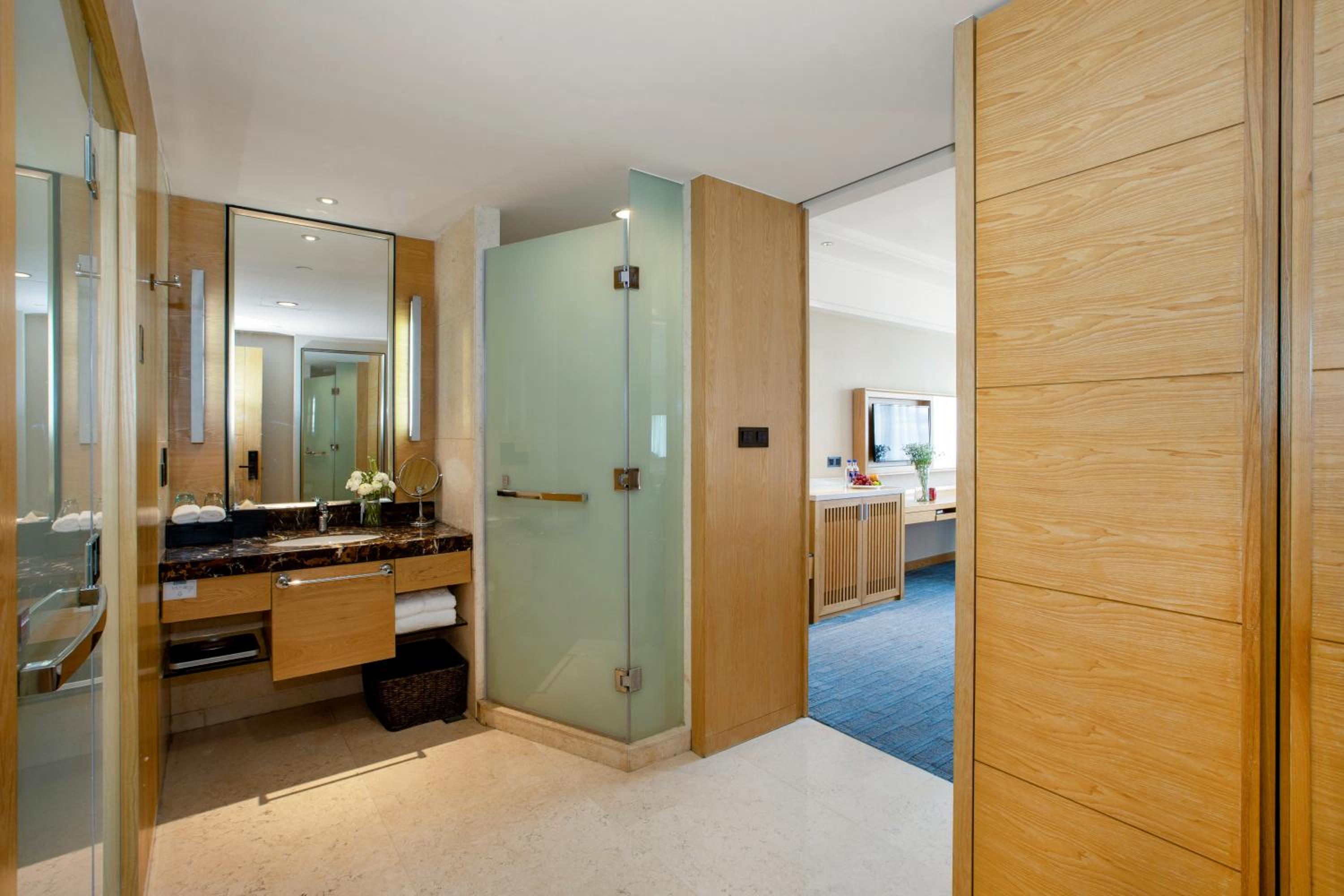 Executive Suite photo 2