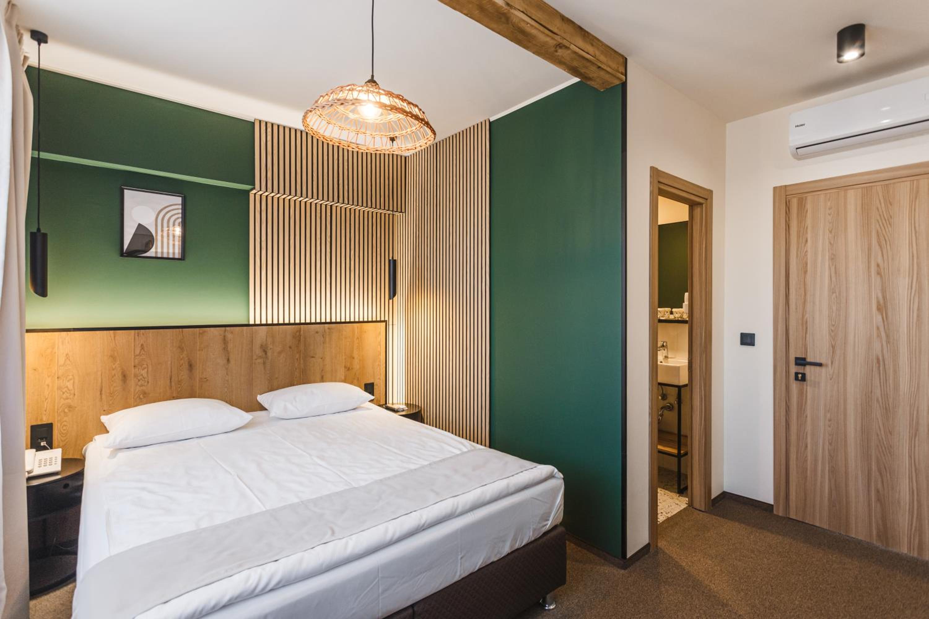 Single Room photo 1