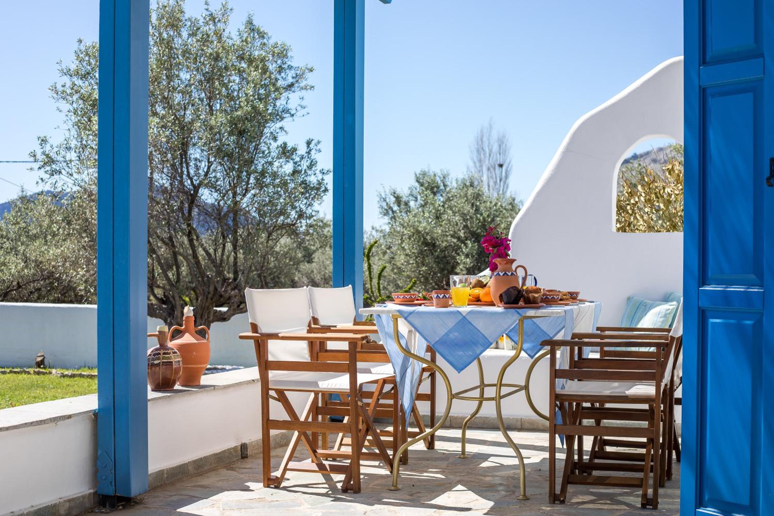 Villa photo 2