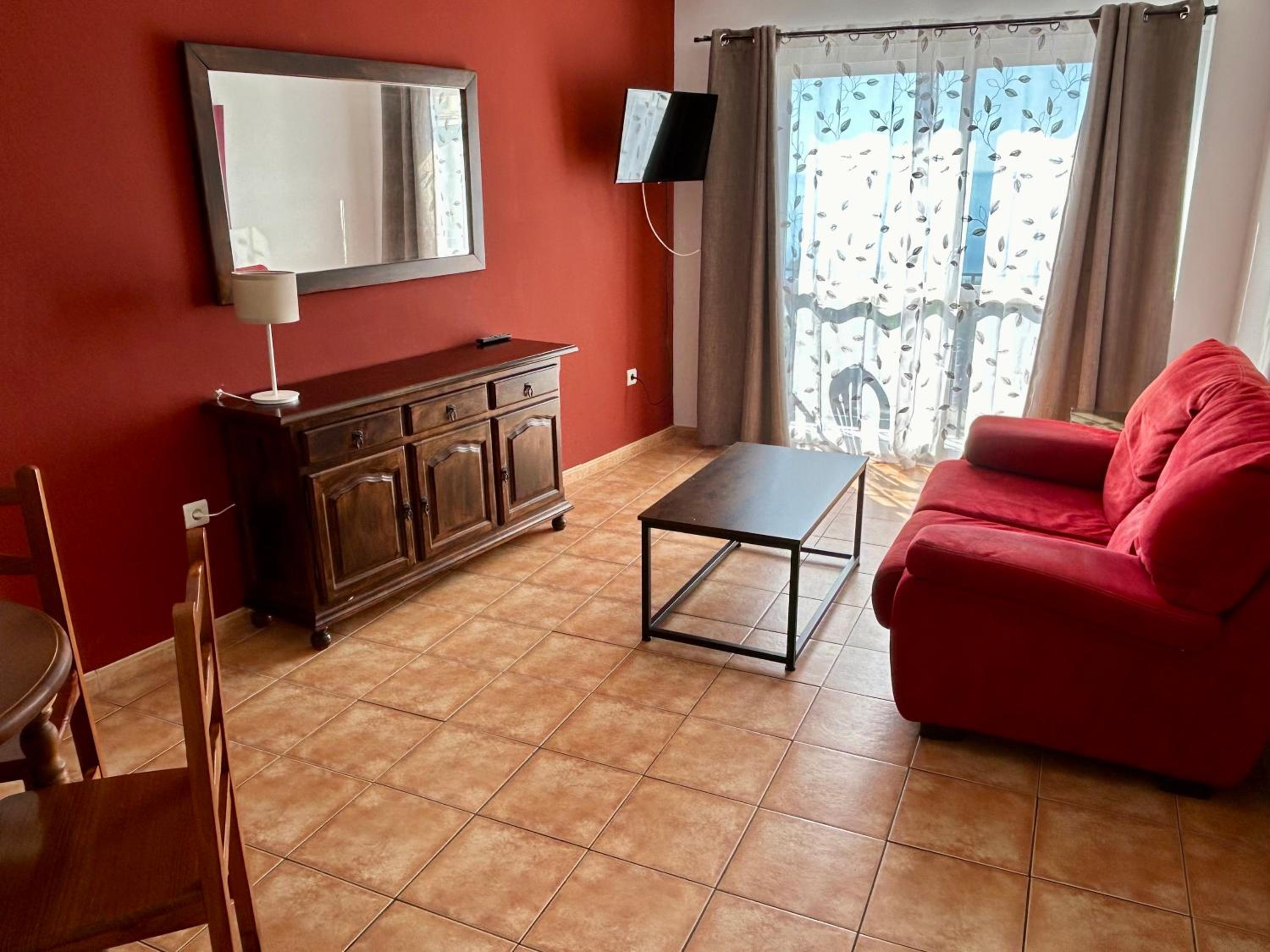 One-Bedroom Apartment - Photo 11