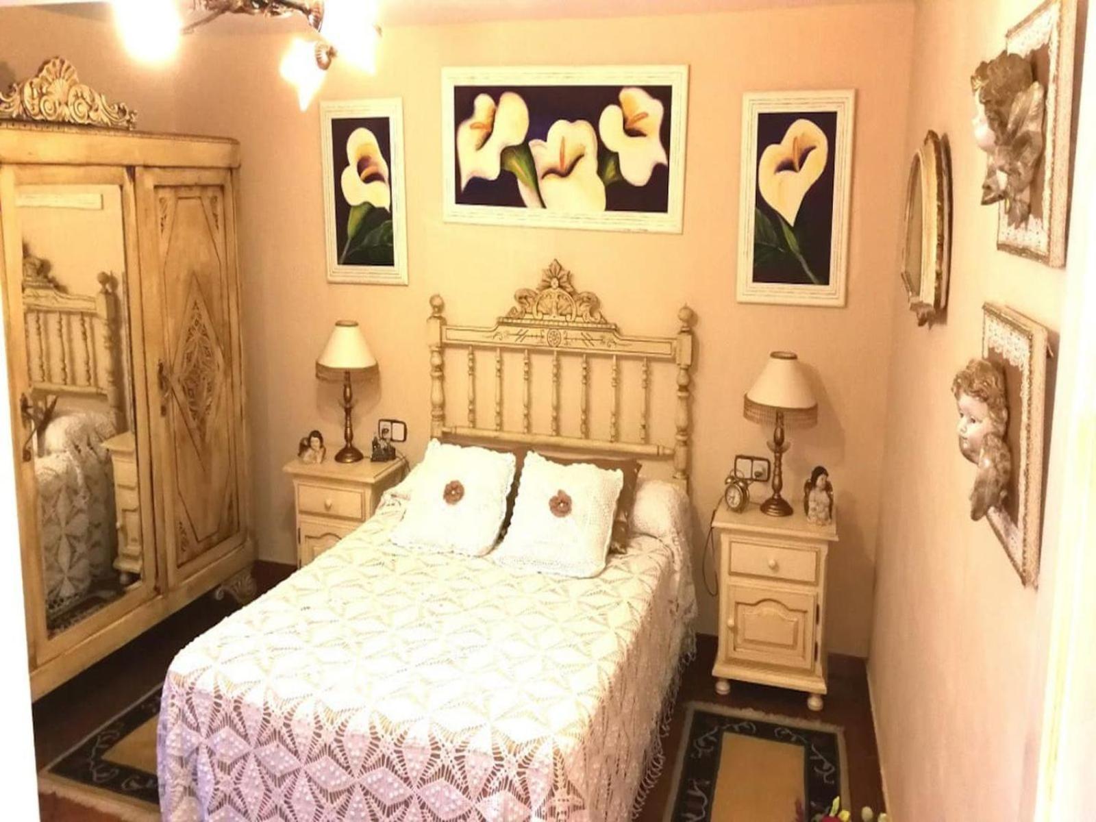 Two-Bedroom House photo 2