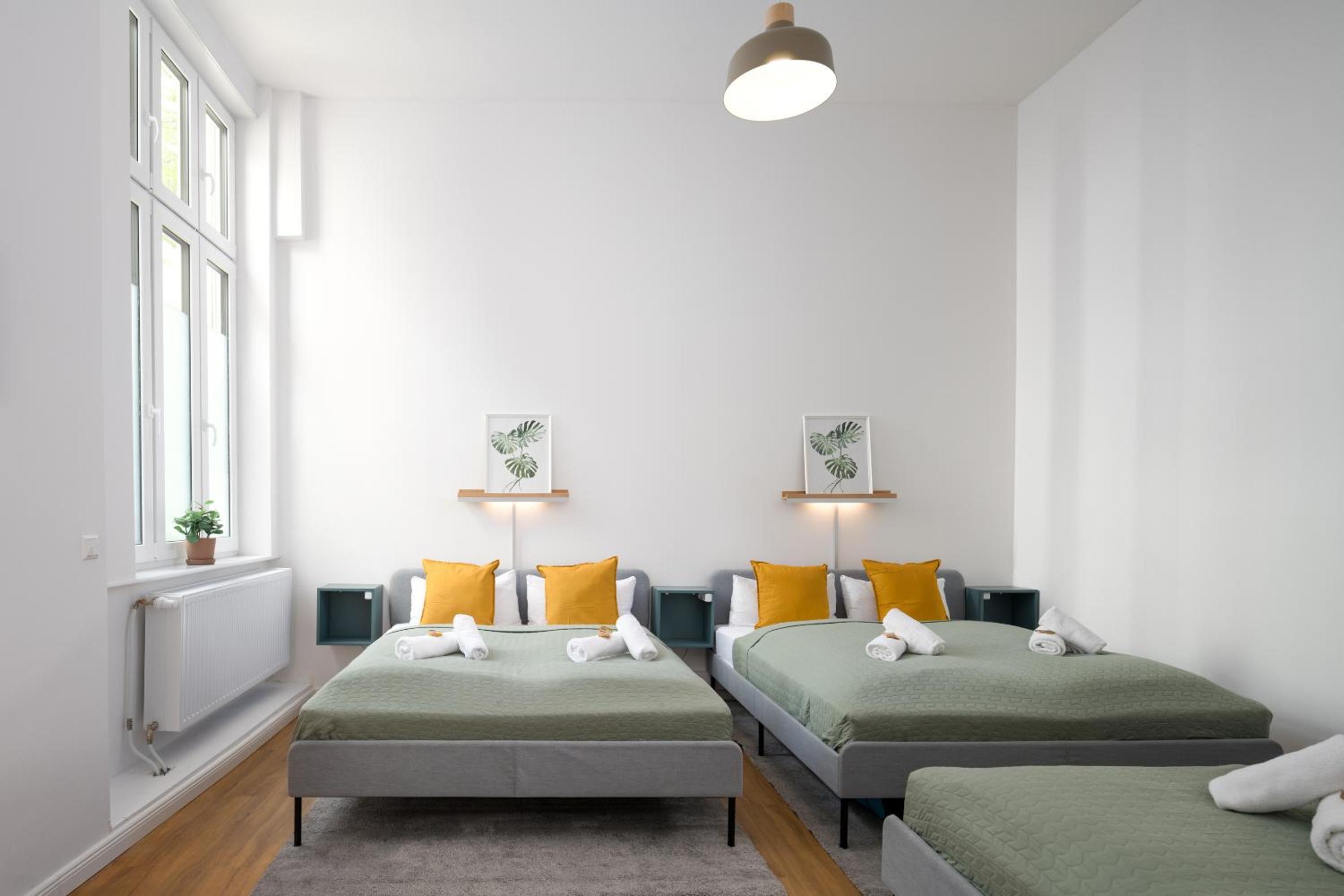 One-Bedroom Apartment photo 1