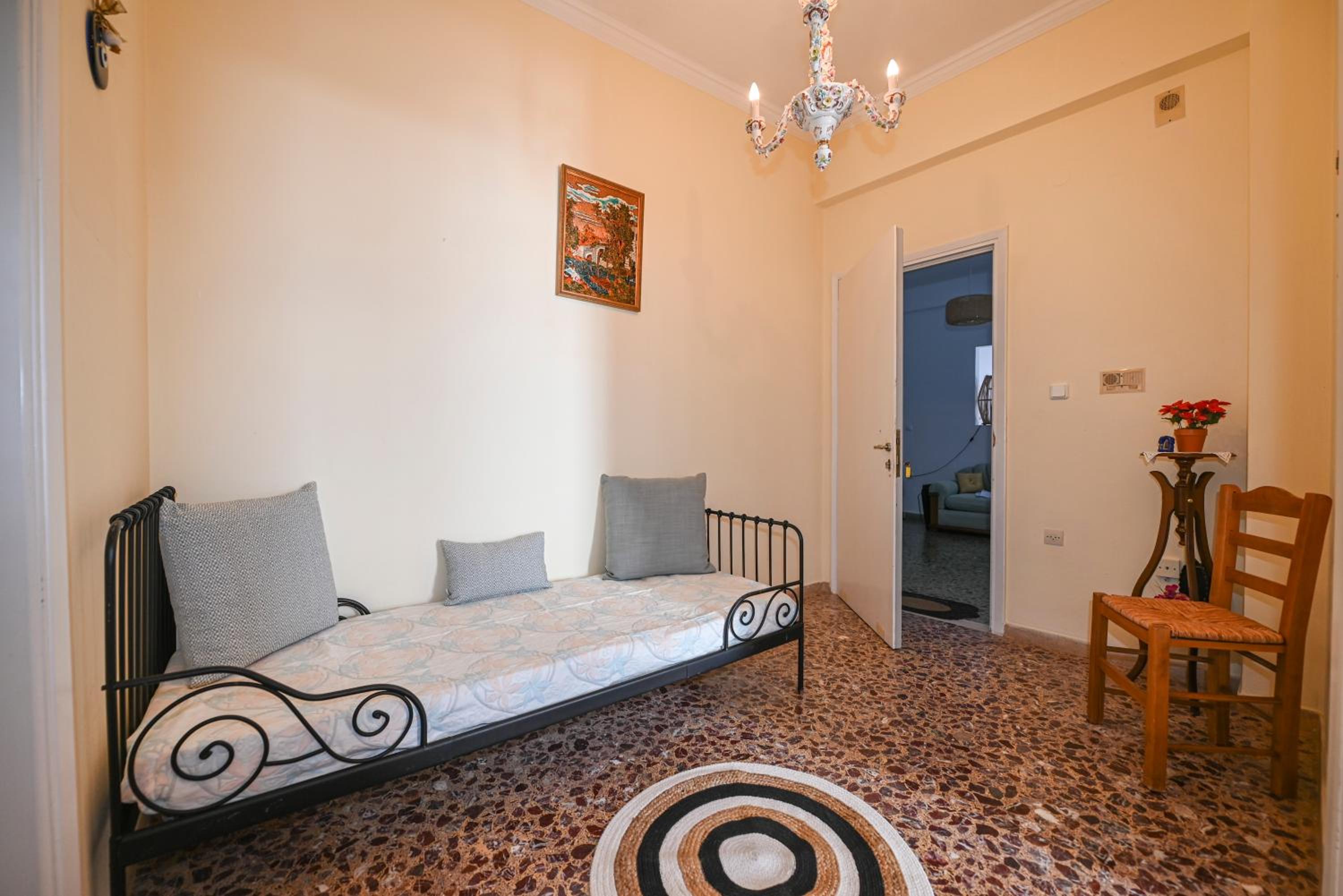 One-Bedroom House photo 2