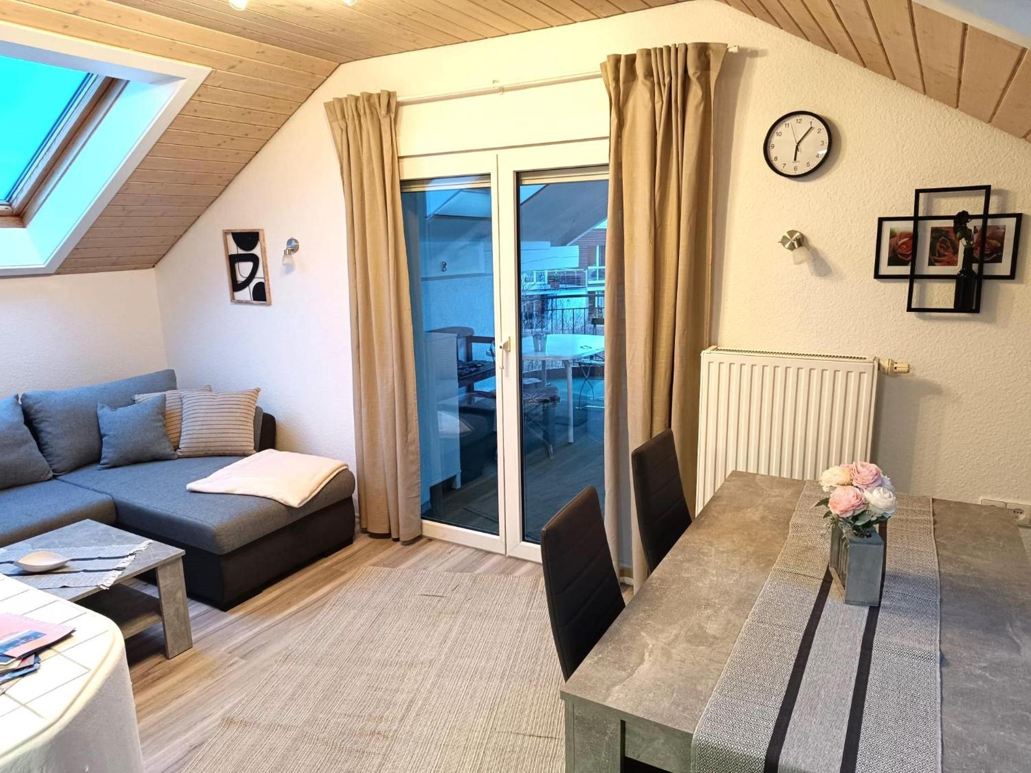 Three-Bedroom Apartment with Bath photo 1