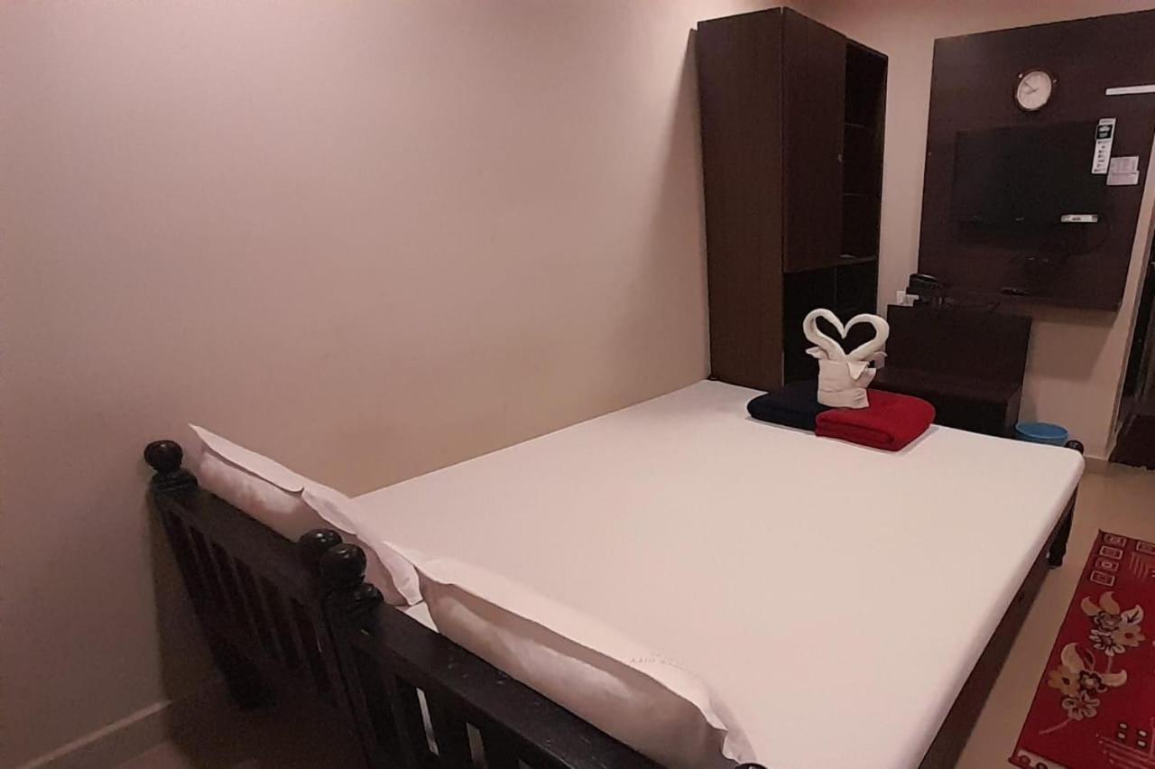 Deluxe Double or Twin Room - Photo 2