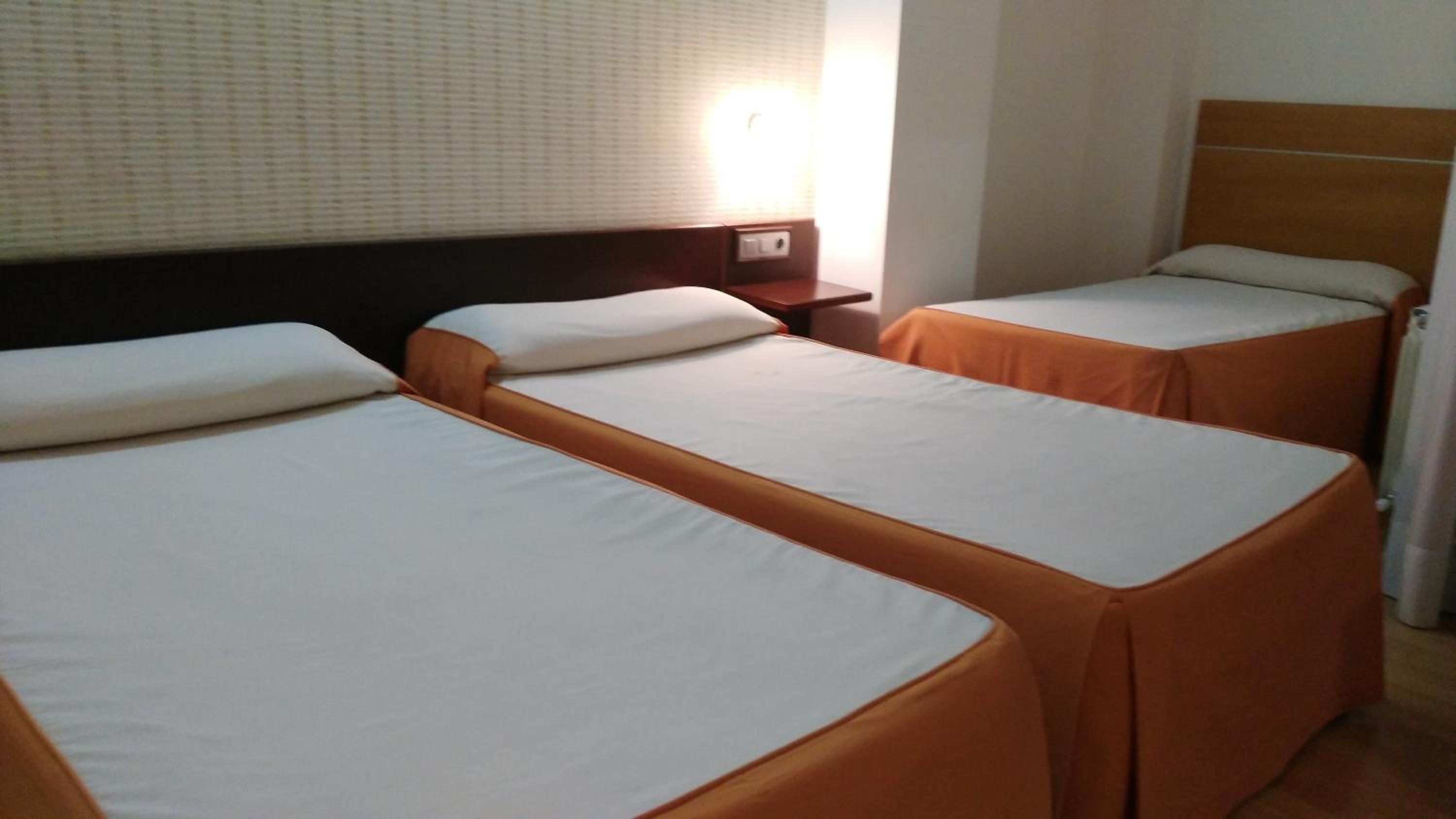 Triple Room - Photo 1