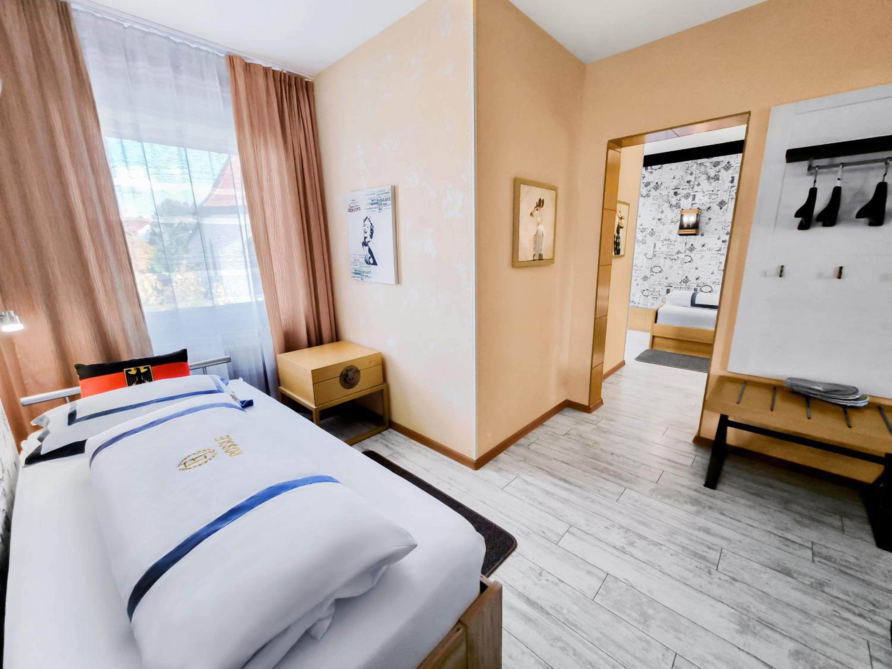 Twin Room with two single beds photo 1