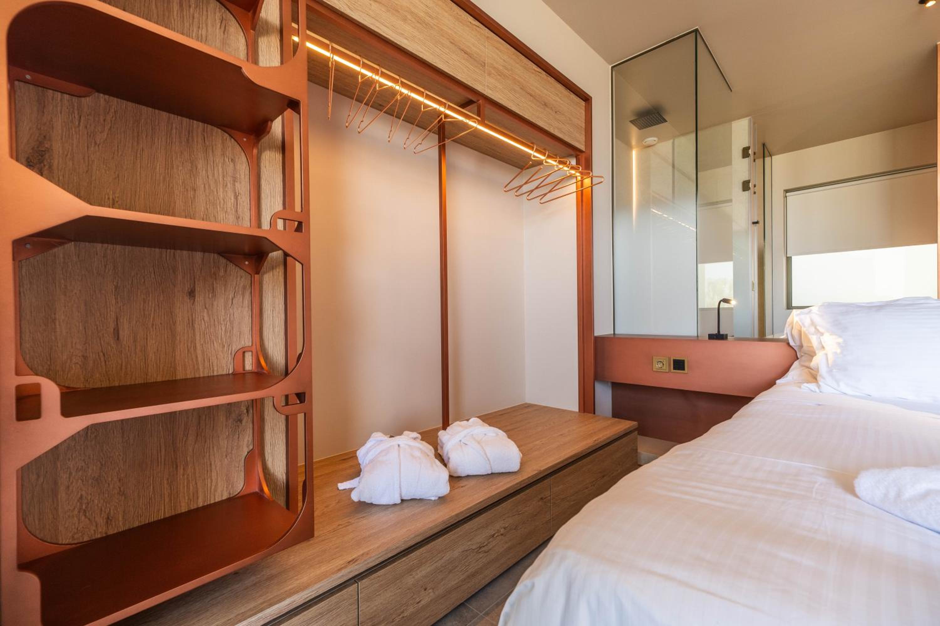 Suite with Spa Bath