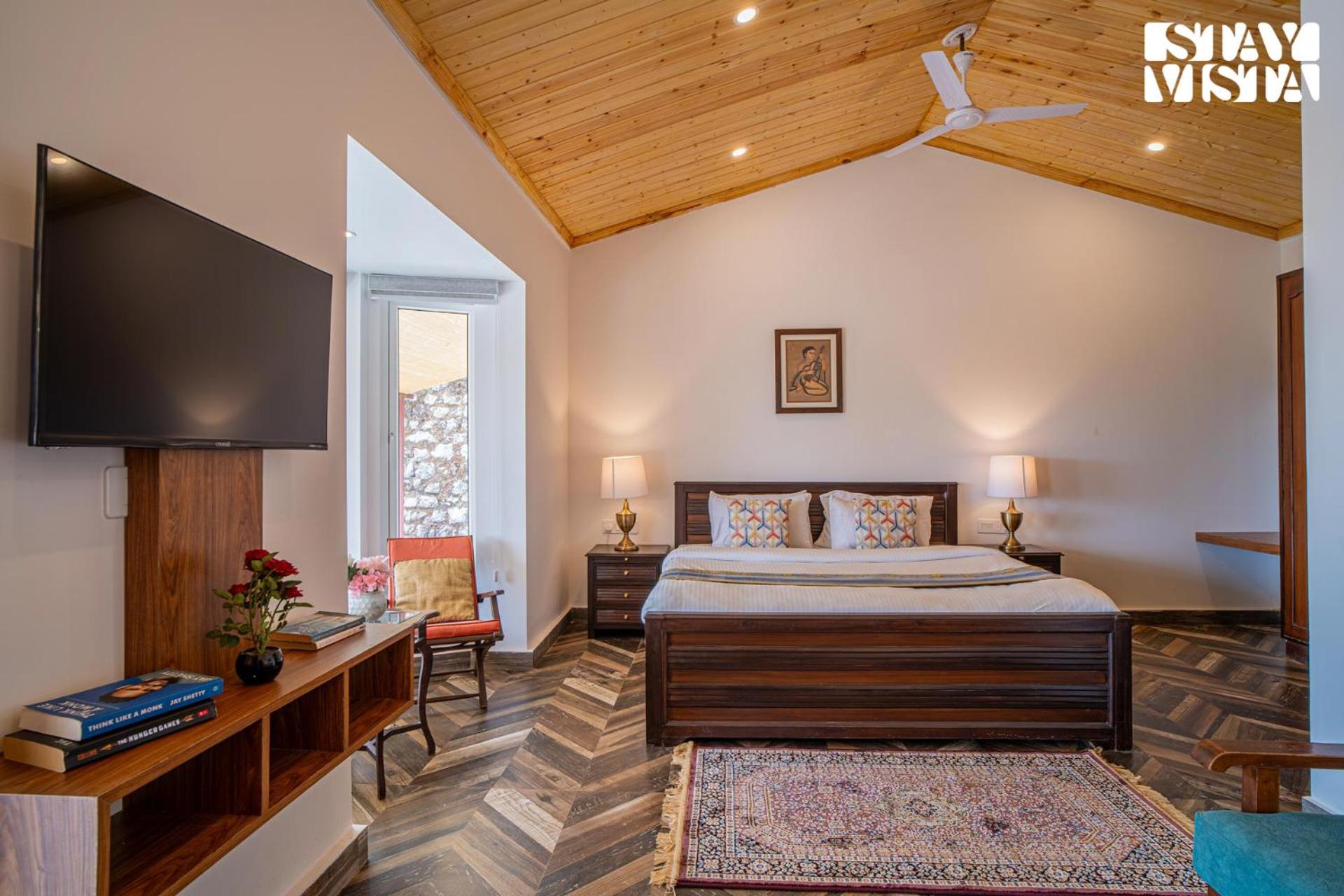 Two-Bedroom Villa - Photo 10