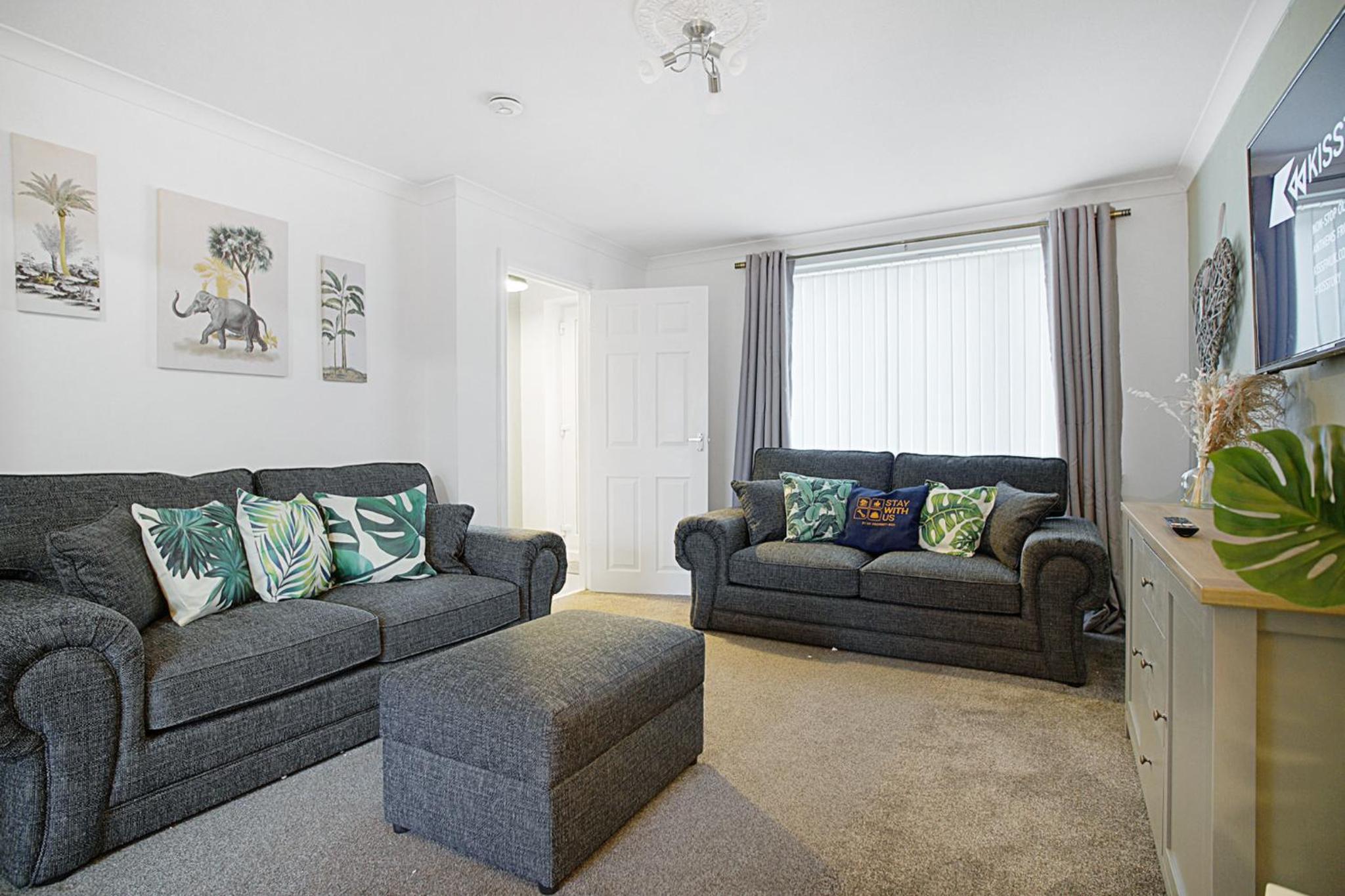 Family Room photo 2