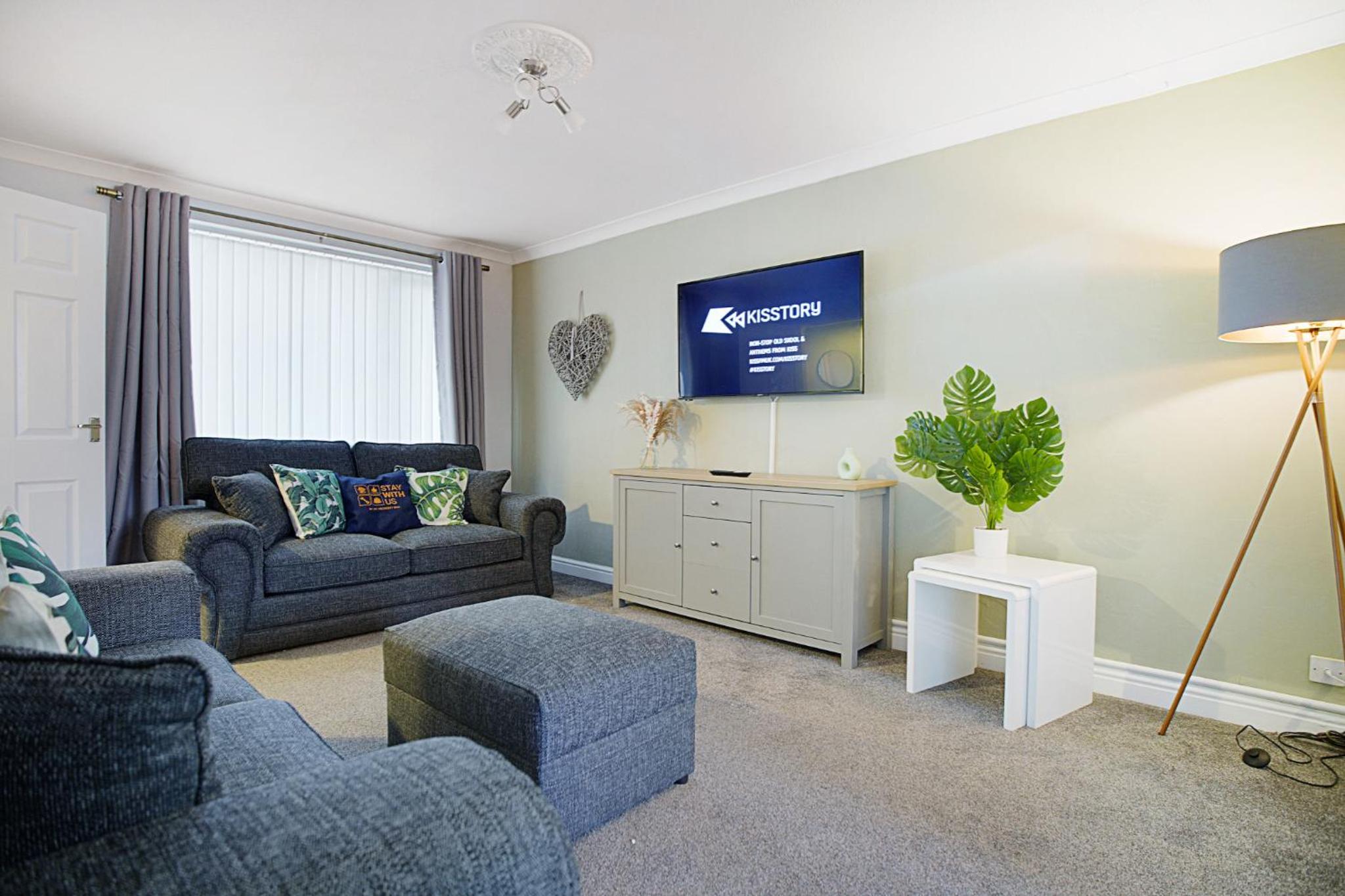 Family Room photo 1