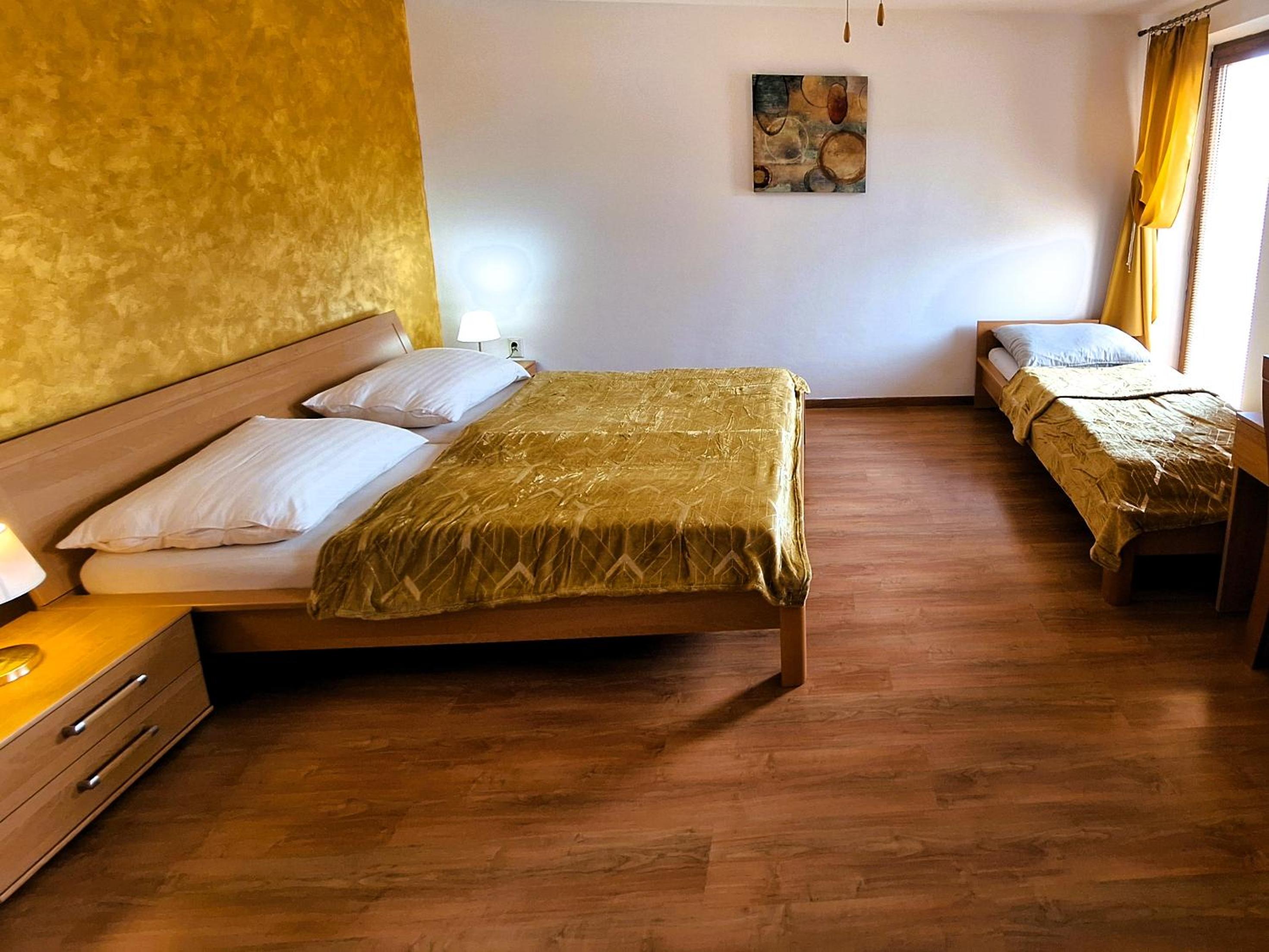 Triple Room with Private External Bathroom - Photo 2