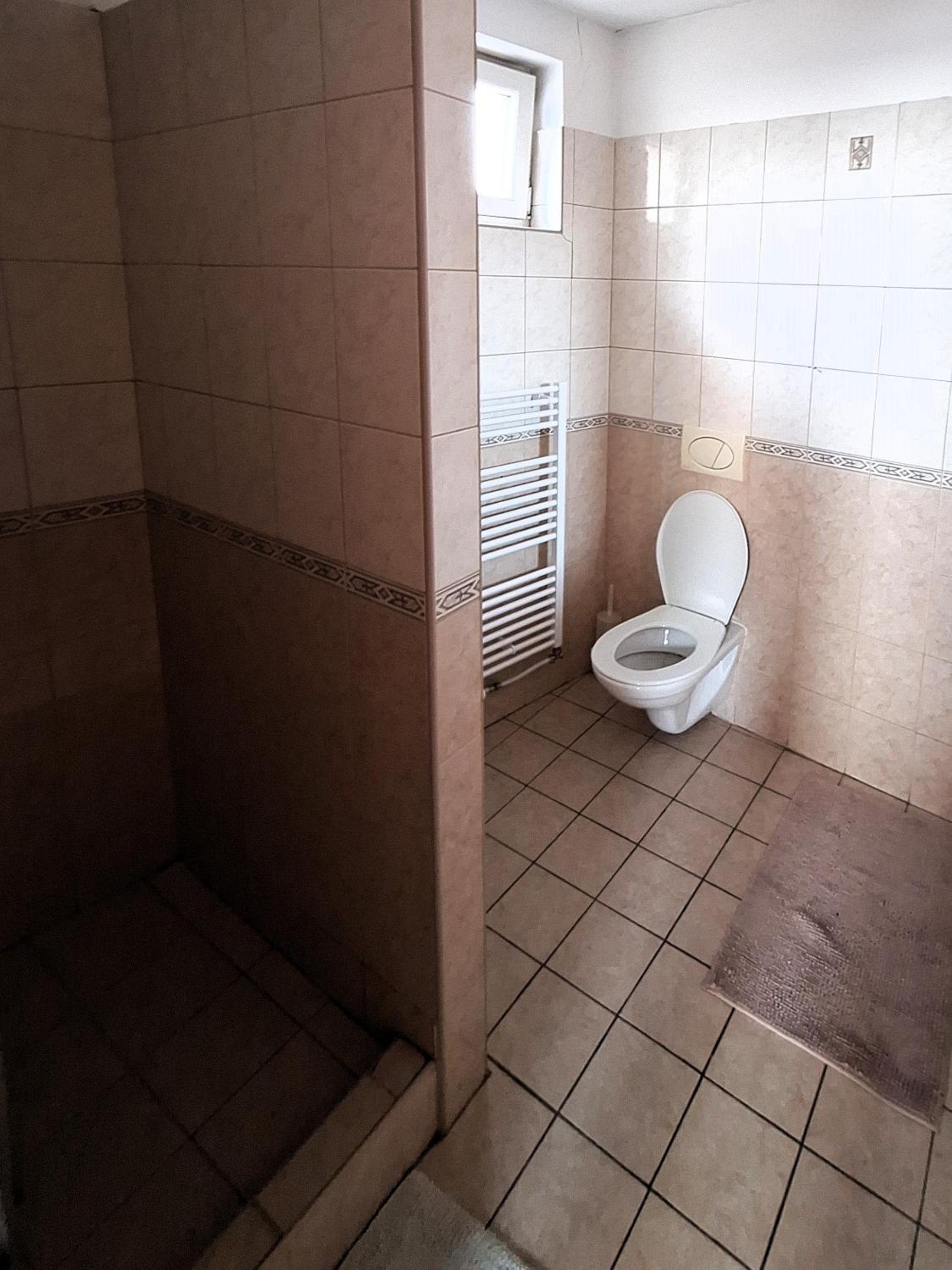 Triple Room with Private Bathroom - Photo 5