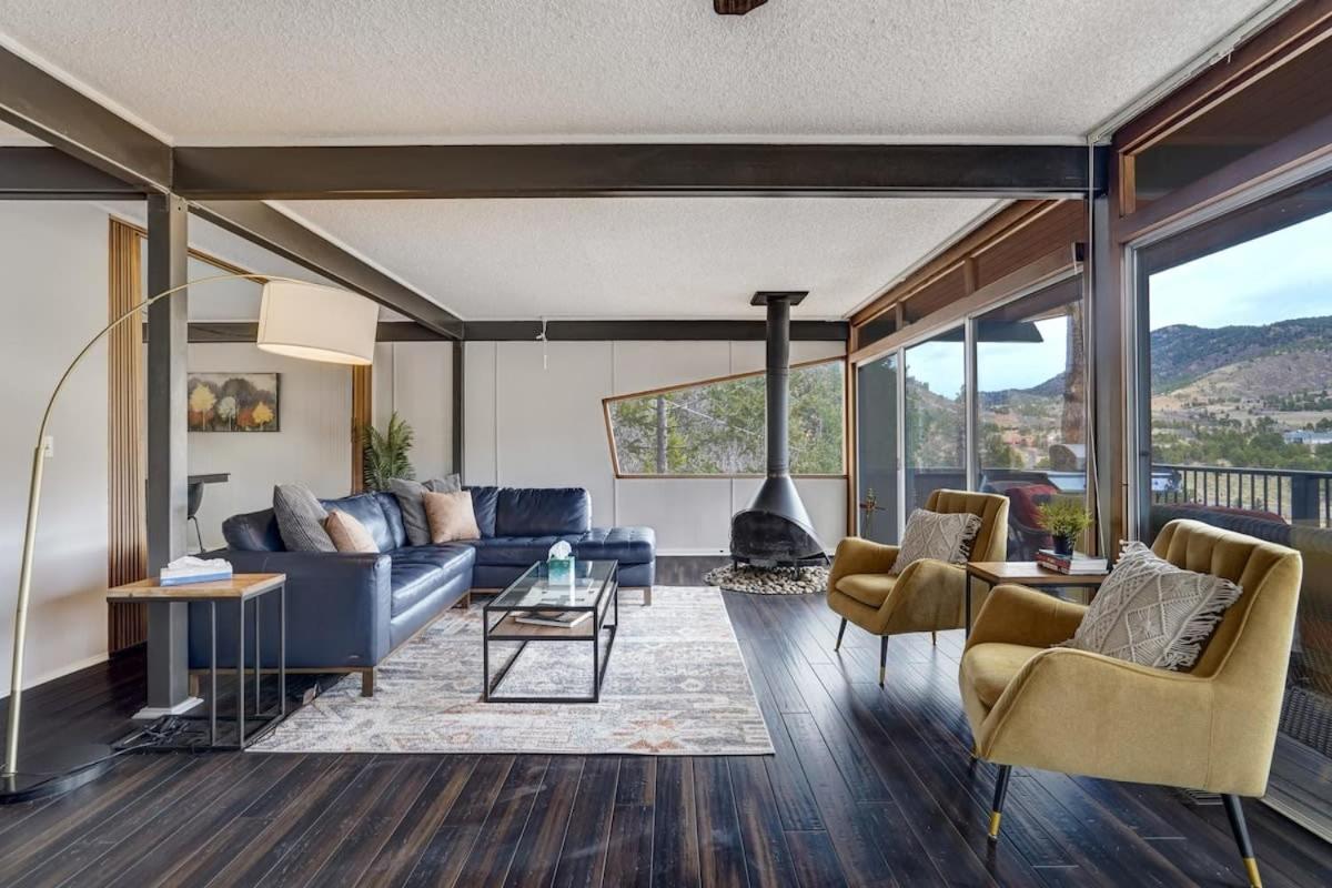 Family Room photo 1