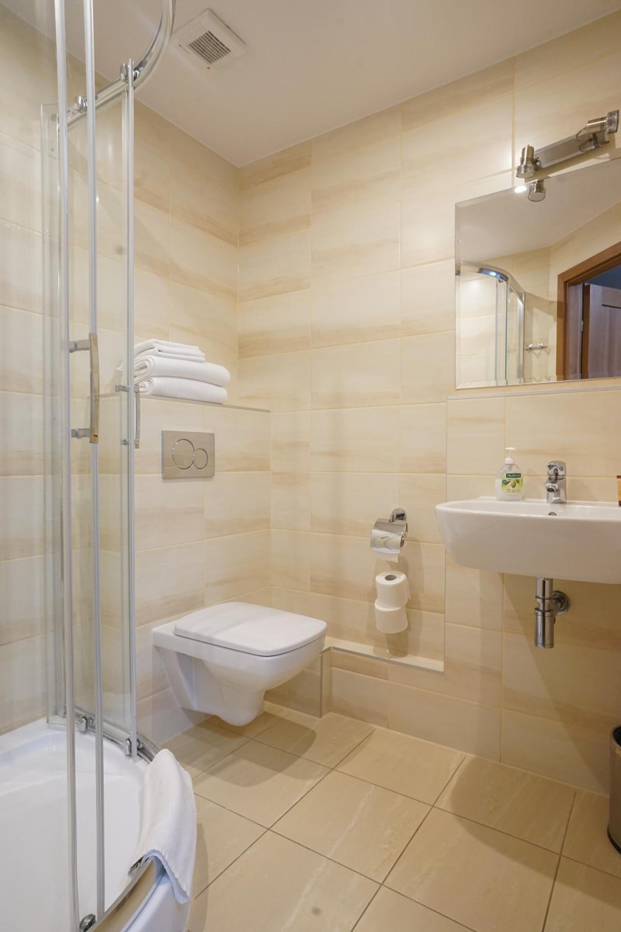Single Room photo 3
