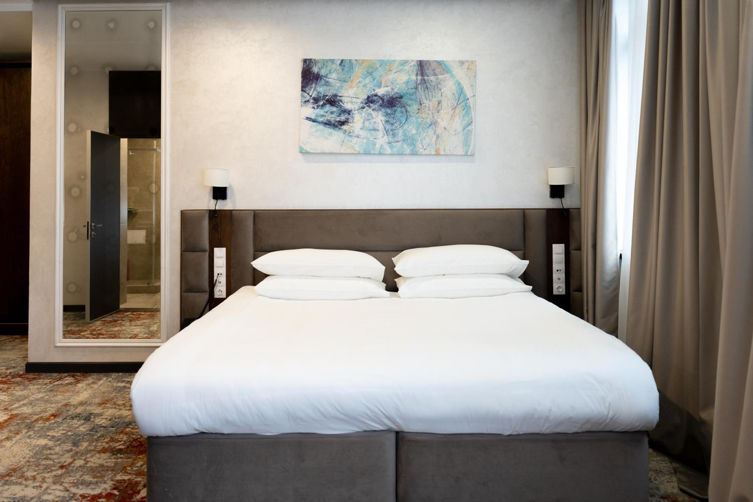Superior King Room photo 1