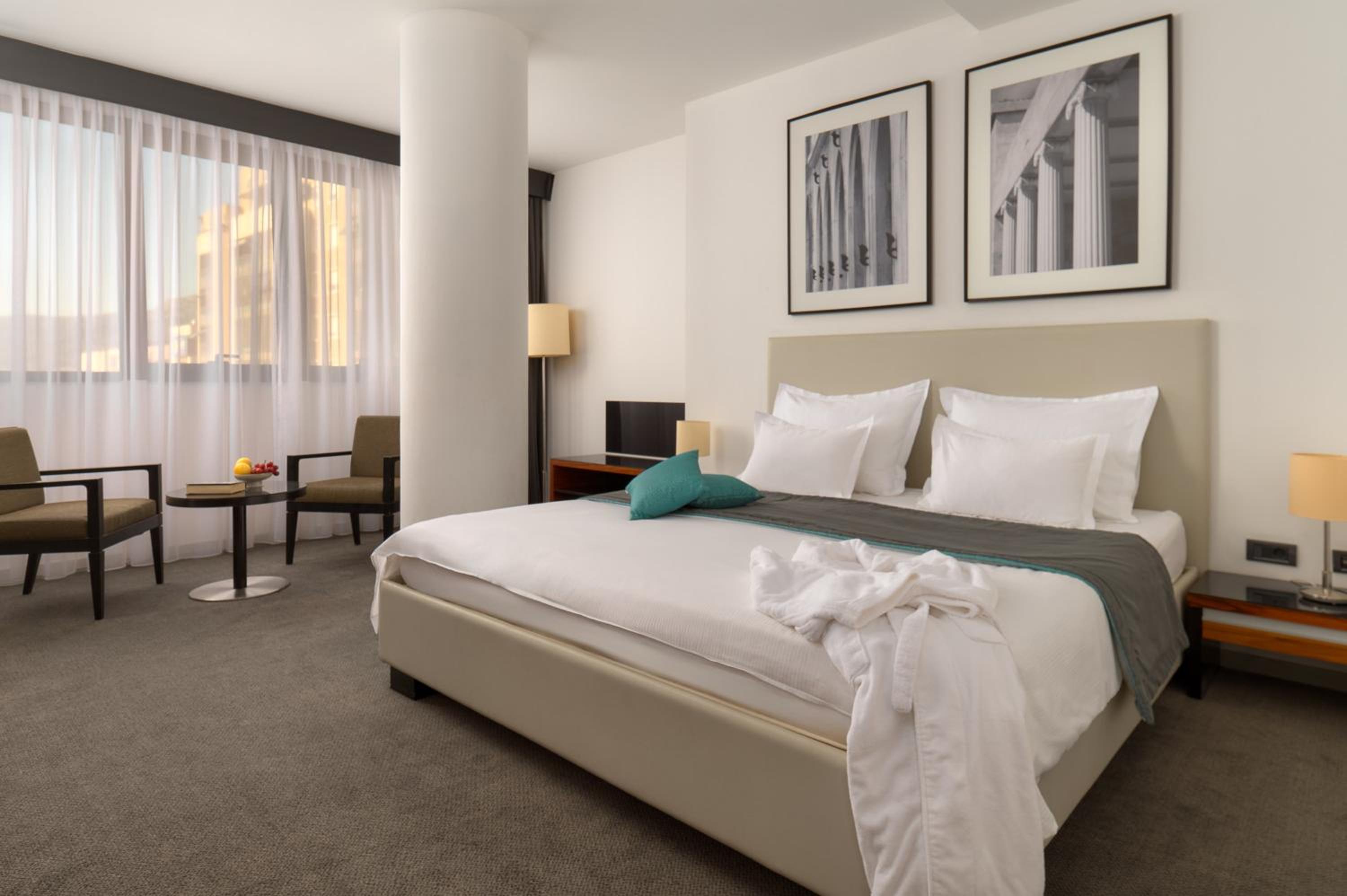 Superior Double or Twin Room - Photo 7