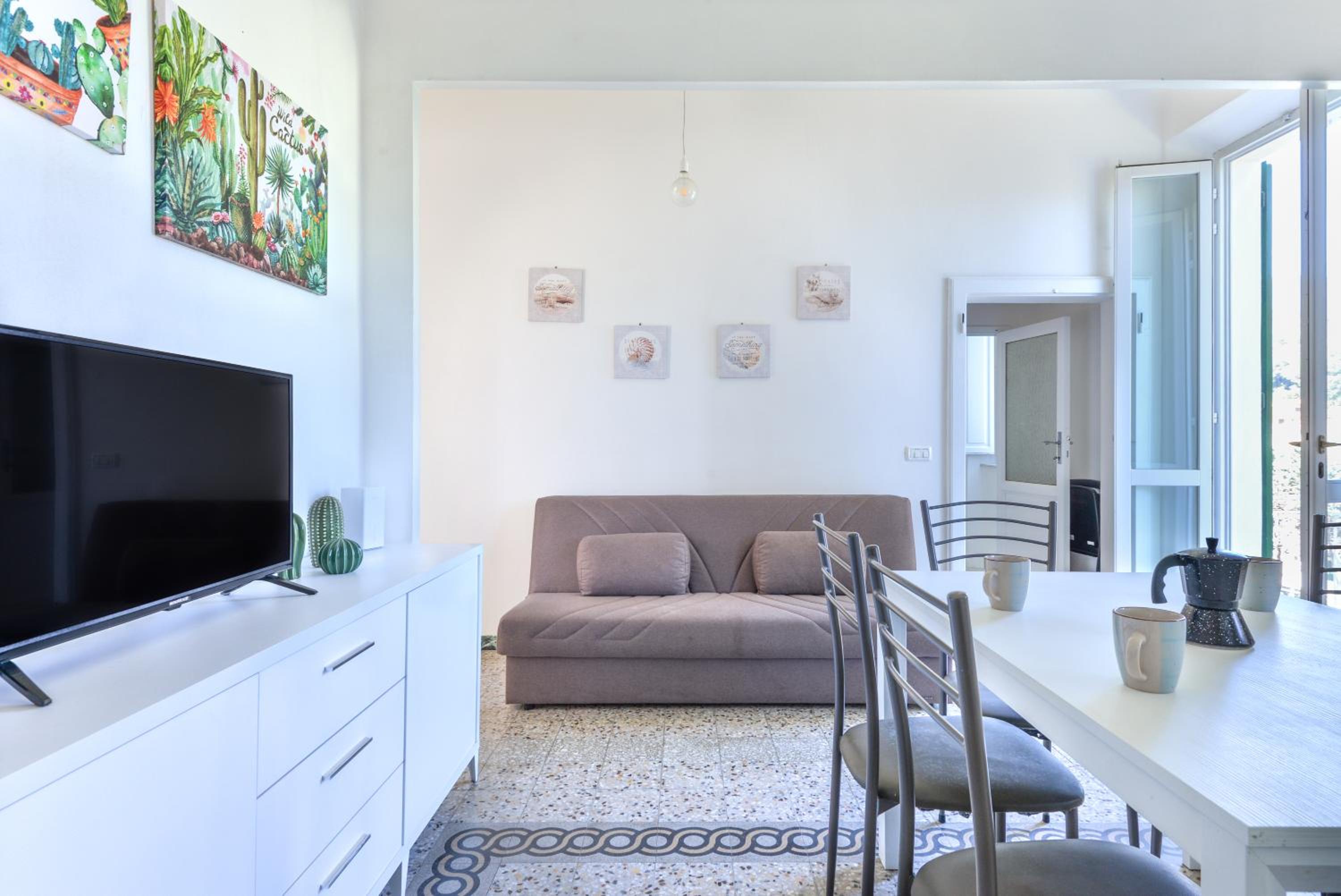 Three-Bedroom Superior Apartment