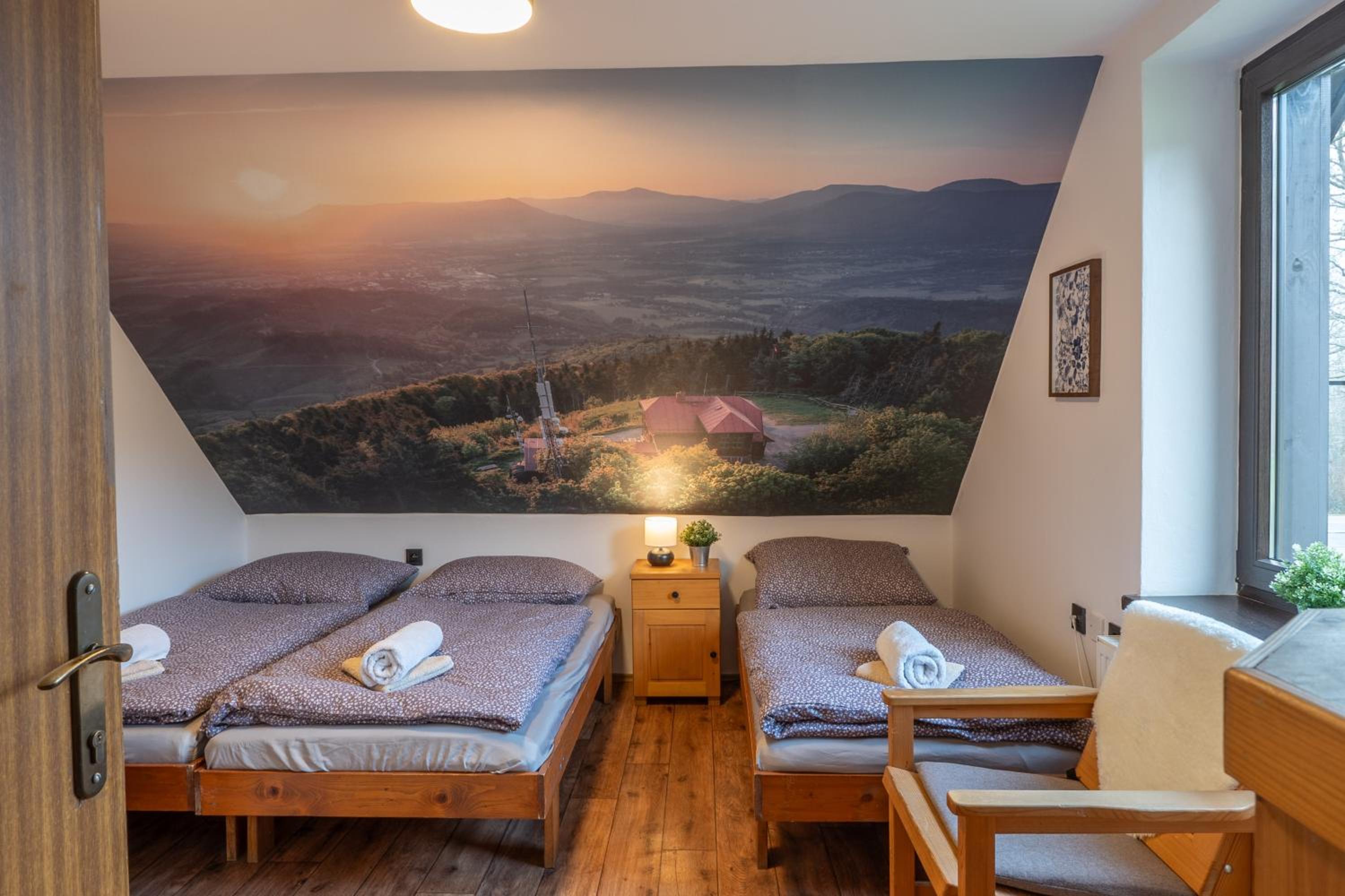 Triple Room with Private Bathroom photo 1