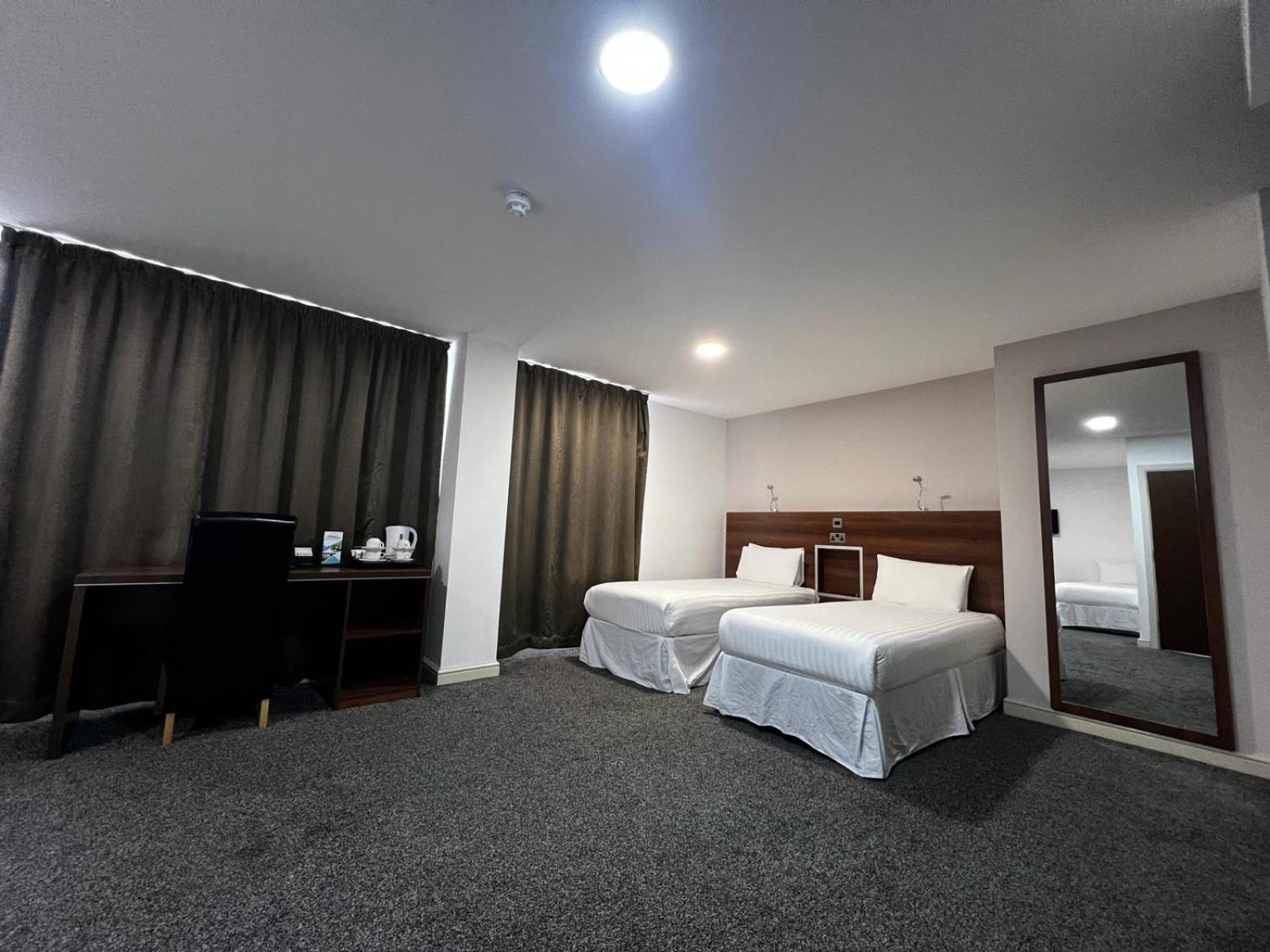 Quadruple Room with Bathroom photo 1