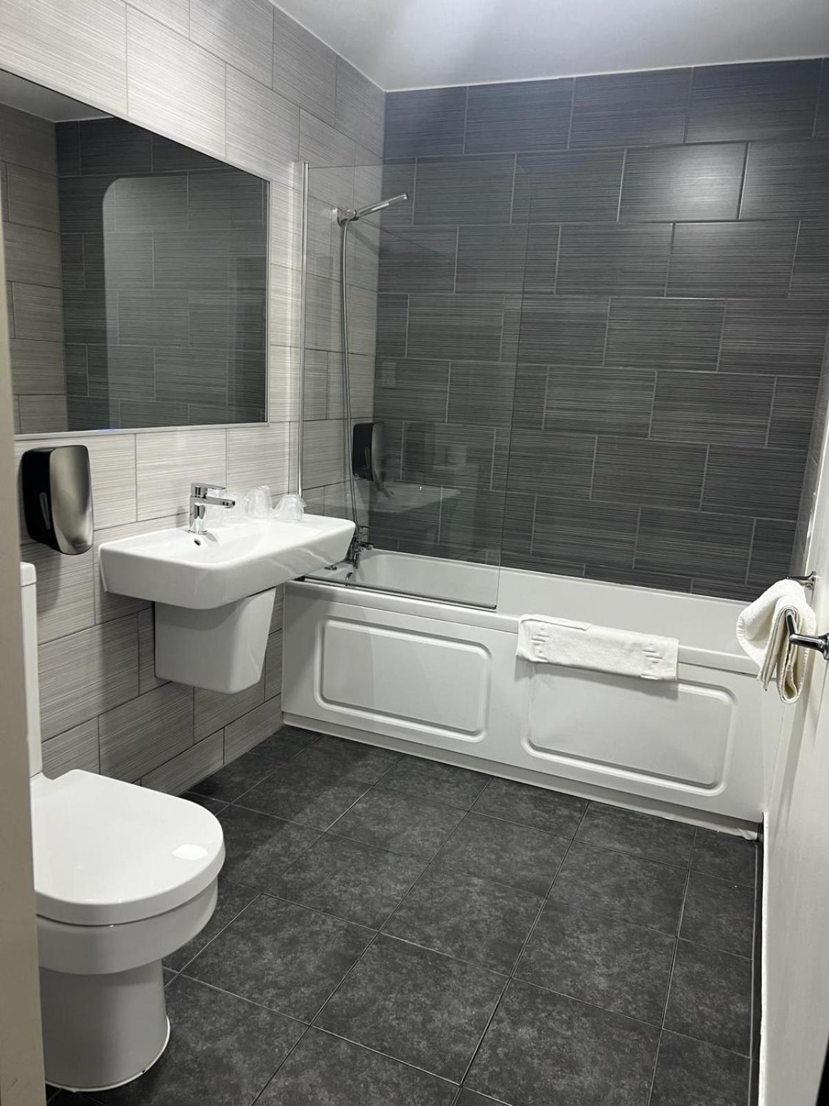 Standard Triple Room photo 2