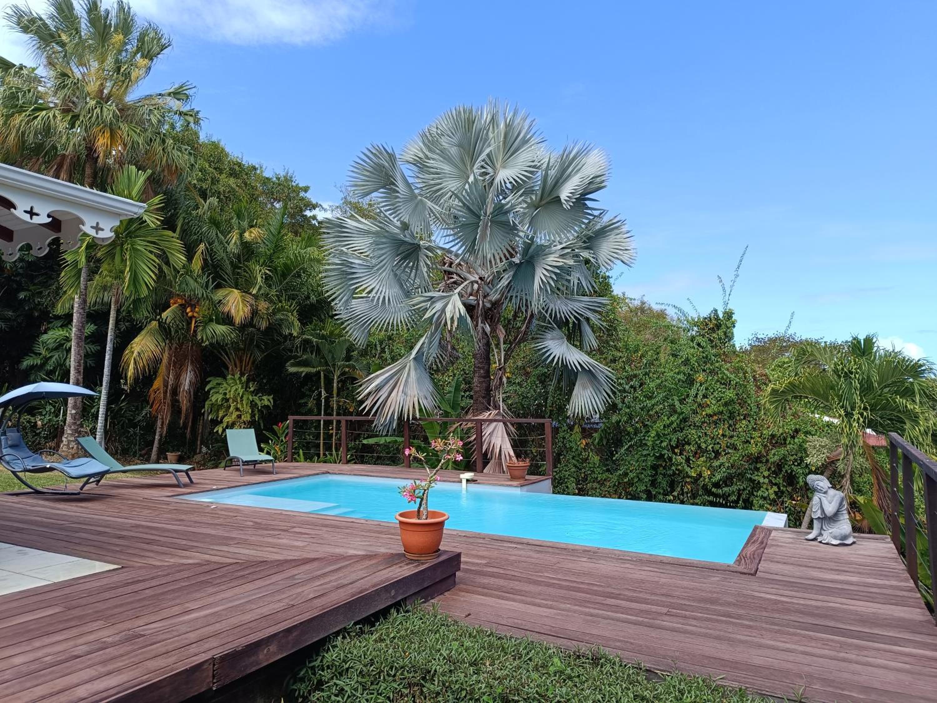 Three-Bedroom Villa photo 1