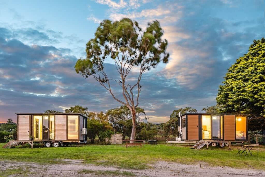 Mobile Home photo 3