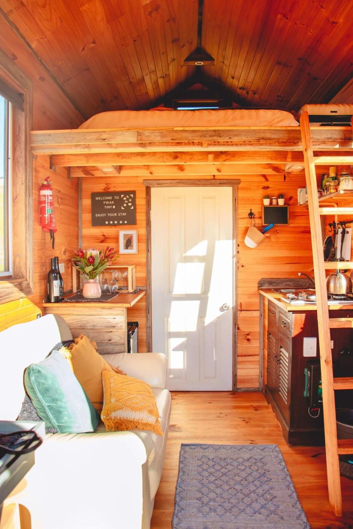Mobile Home photo 2