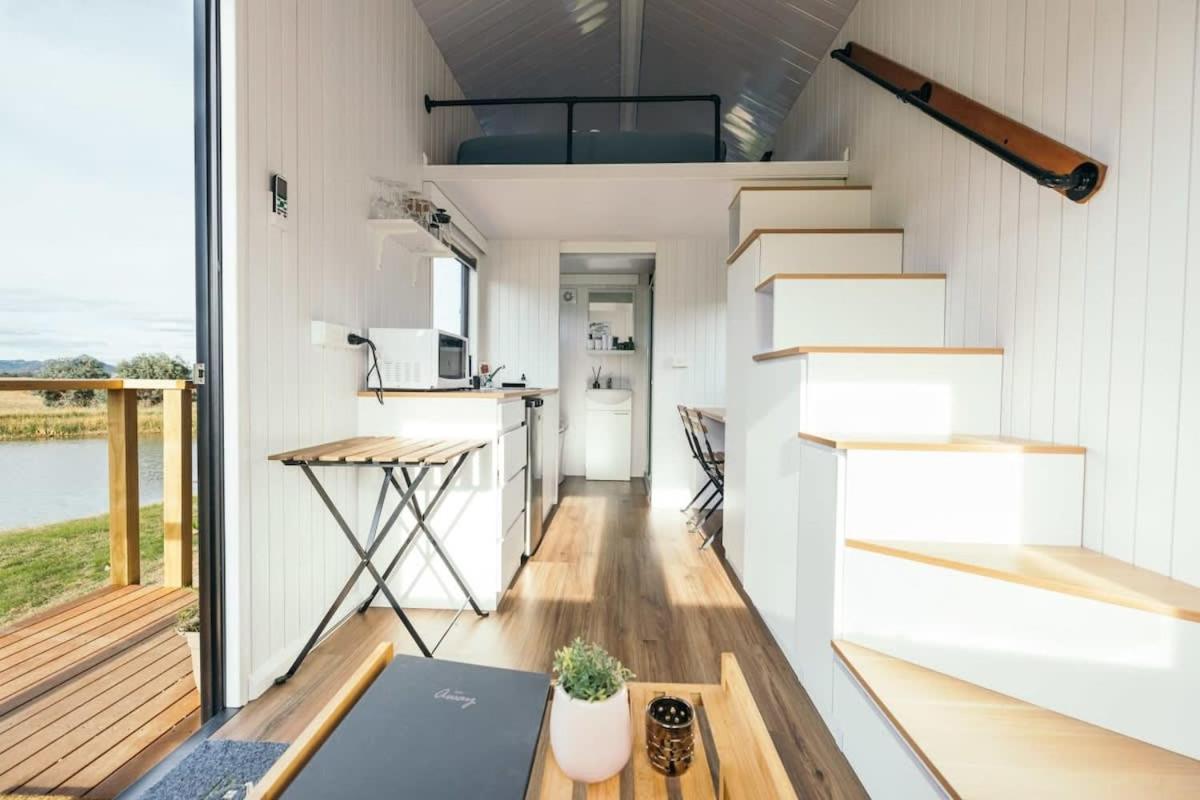 Mobile Home photo 1