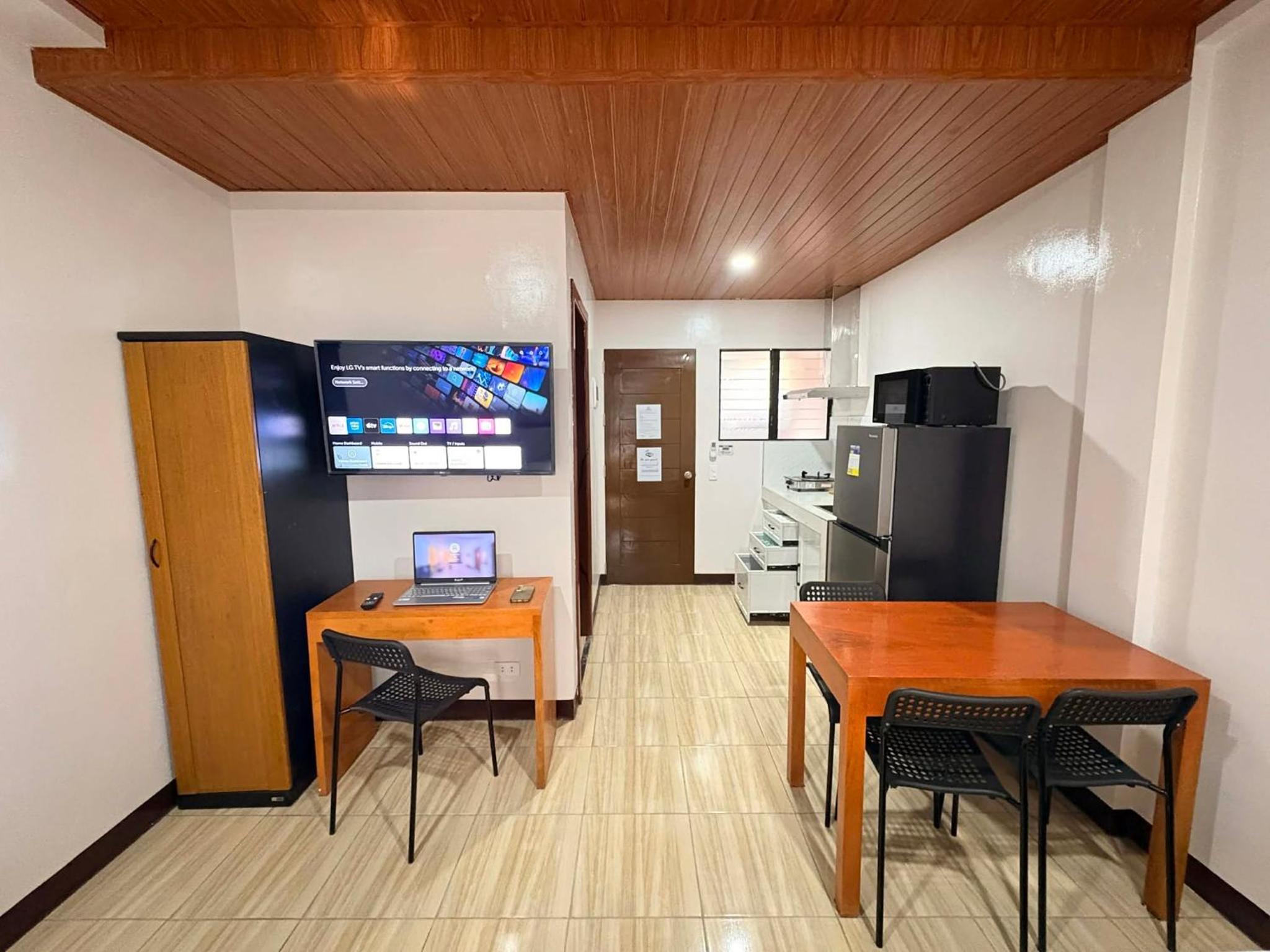 Studio photo 1