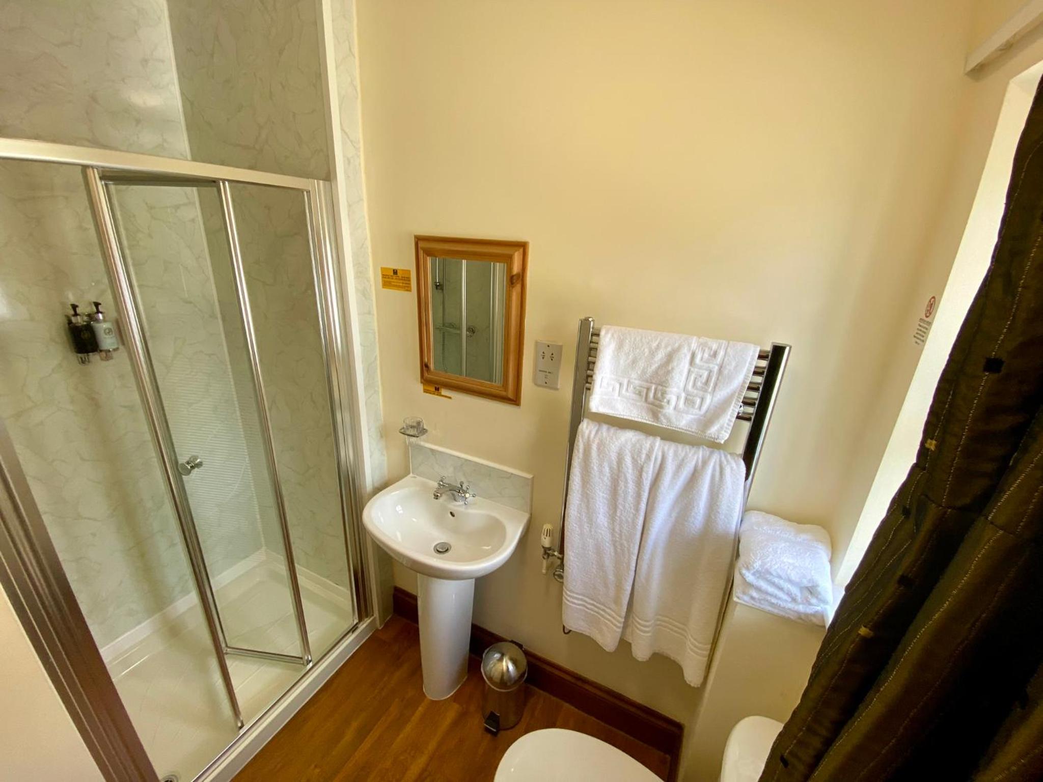 Double Room - Photo 3