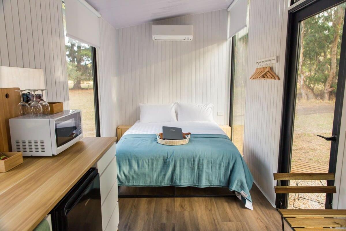 Mobile Home photo 1