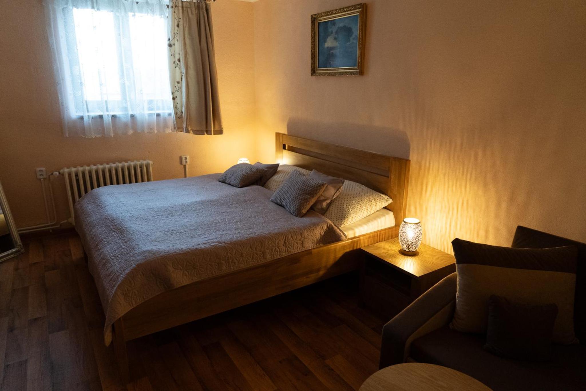 Deluxe Double Room with Extra Bed - Photo 16